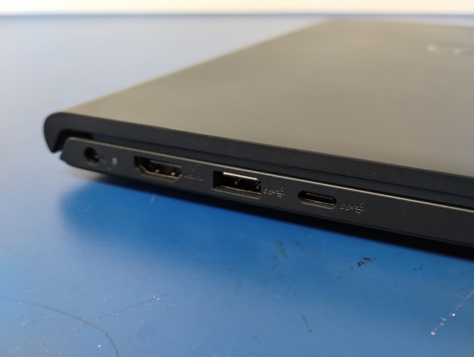 DELL 15 DC15255 G8MK9, AMD Ryzen 7 7730U, 2.00 GHz, 16 GB RAM 512 GB NVMe SSD