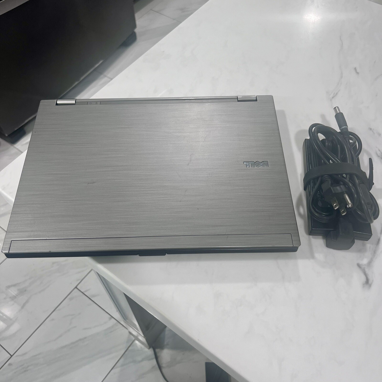 Dell Latitude E6410 Laptop Intel Core i5-2.53GHz Win10 4GB 750GB HDD DVD-RW WiFi