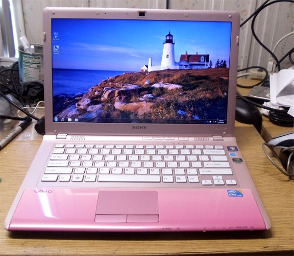 Sony pink flower VPCCW 27 intel core i5 6gb memory 500 gb hard drive DVDRW