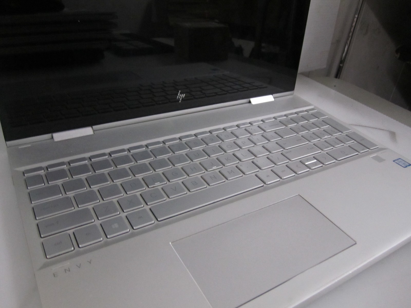 HP Envy x360 15m-dr0xxx Touch i7-8565U 16GB 240GB M2SSD UBUNTU LAPTOP + AC