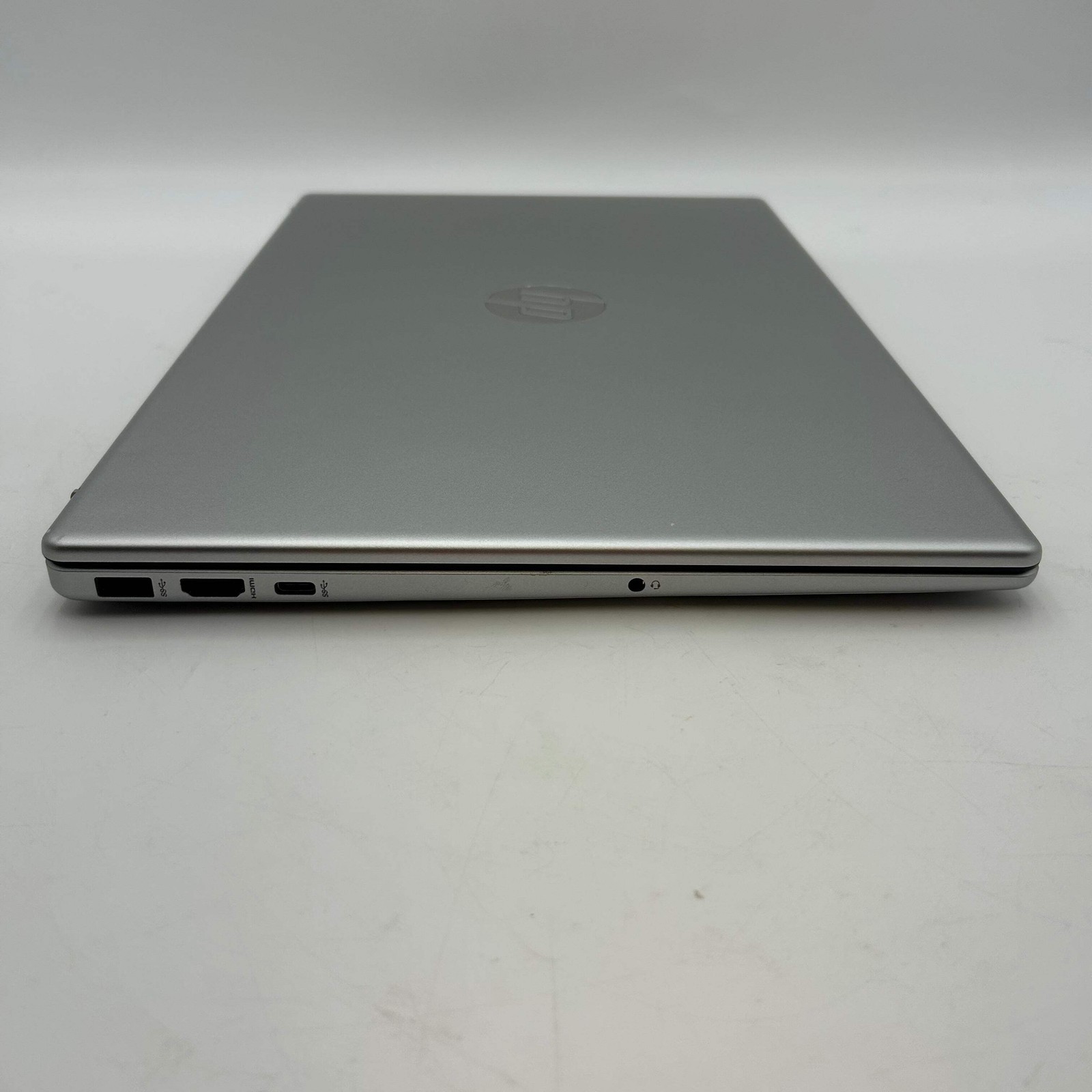 HP 15.6″ Laptop AMD Ryzen 3 7320U 8GB RAM 256GB SSD 15-FC0399NR