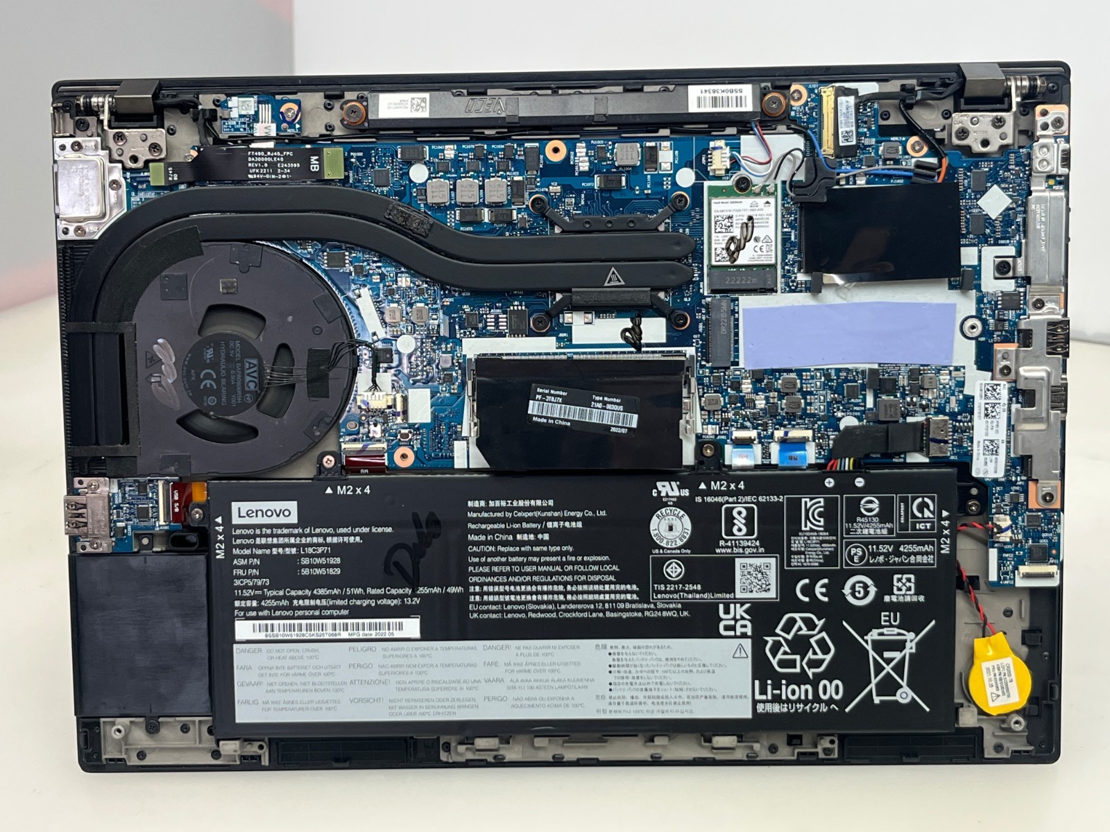 LENOVO THINKPAD P14S RYZEN 7 PRO-5850U@1.90GHZ 16GB RAM NO SSD/HDD TOUCH*READ