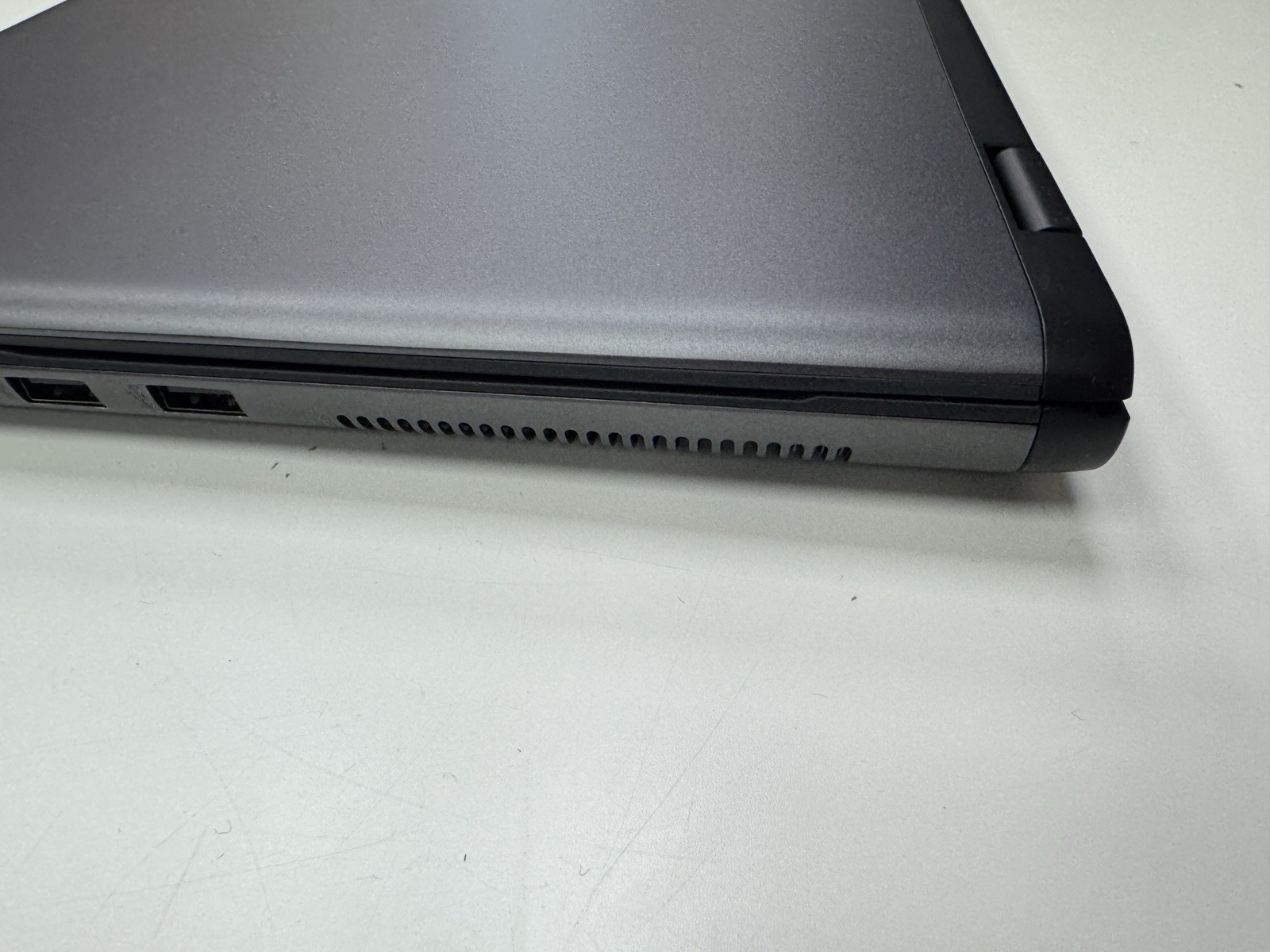 Dell Alienware M16 R2 QHD+ 240Hz 3.8 GHz Ultra 7 155H 16GB 1TB SSD RTX 4070 Good