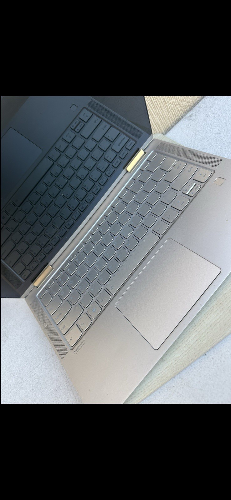 Lenovo Yoga C740-14IML 14″ Intel Laptop Corner Cracked Screen As Is Untested