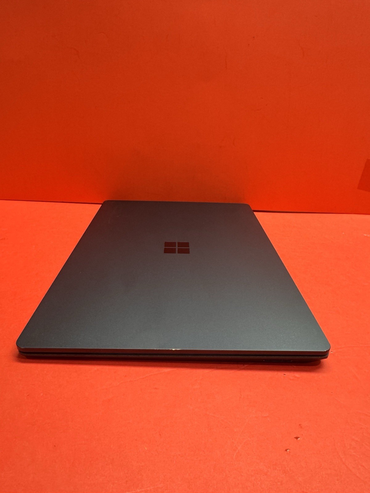 Microsoft Surface Laptop 3 13.5” i7 10th Gen 1.3 GHz-16GB 512GB Windows 11pro
