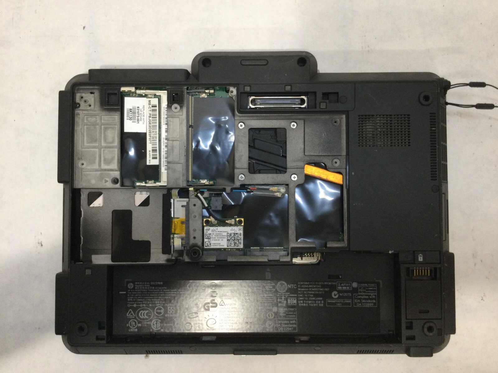 HP EliteBook 2740p / Intel Core i5 M560 @ 2.67GHz / (CRACKED/MISSING PARTS!) -MR