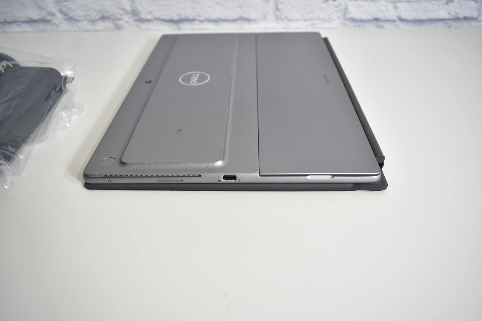 Dell Latitude 7320 Detachable Intel Core i7-1180G7 16GB Ram 256GB SSD + keyboard