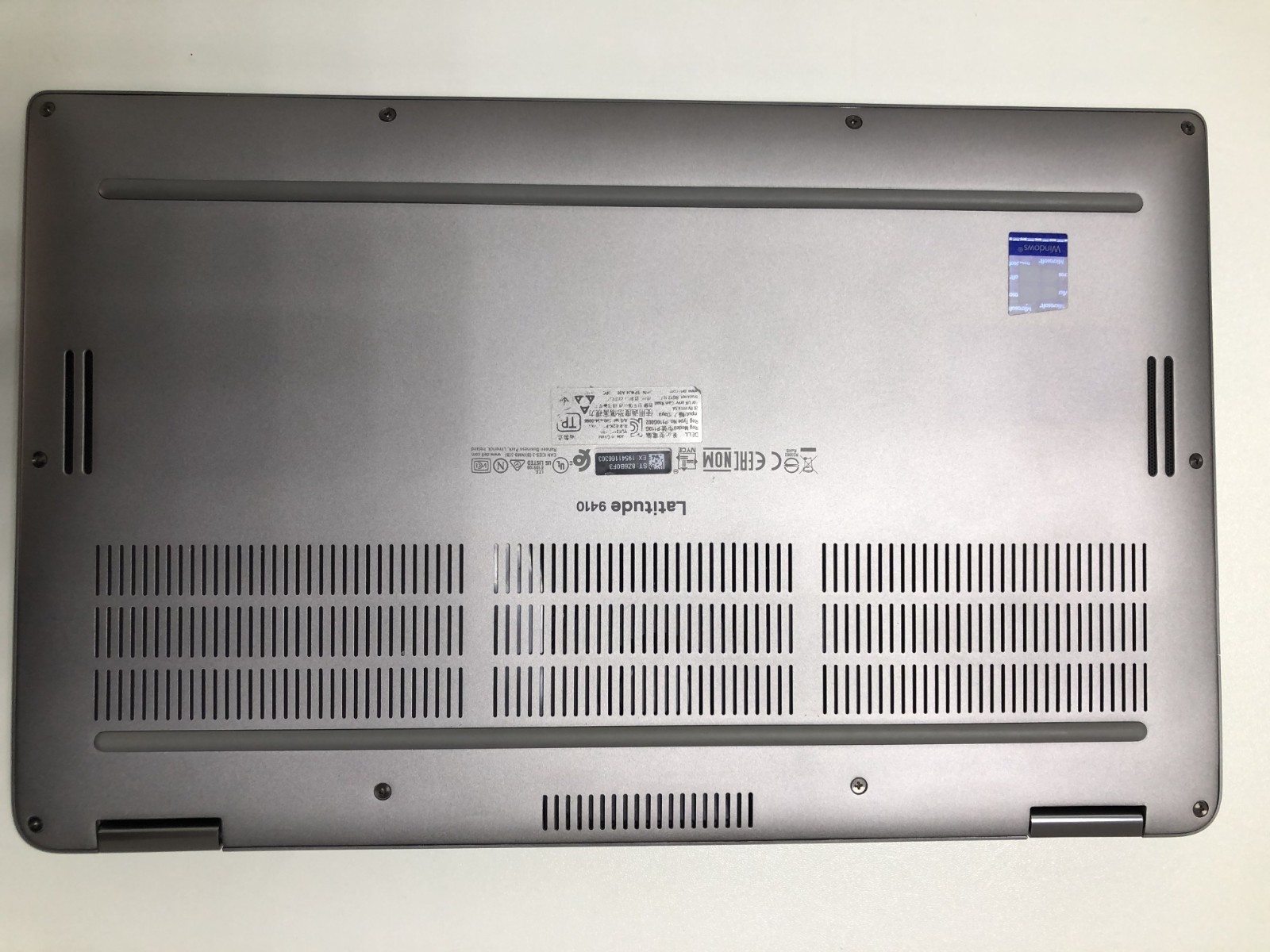 Dell Latitude 9410 2-in-1 i7-10610U 16GB RAM 512GB SSD Touch – Good Condition