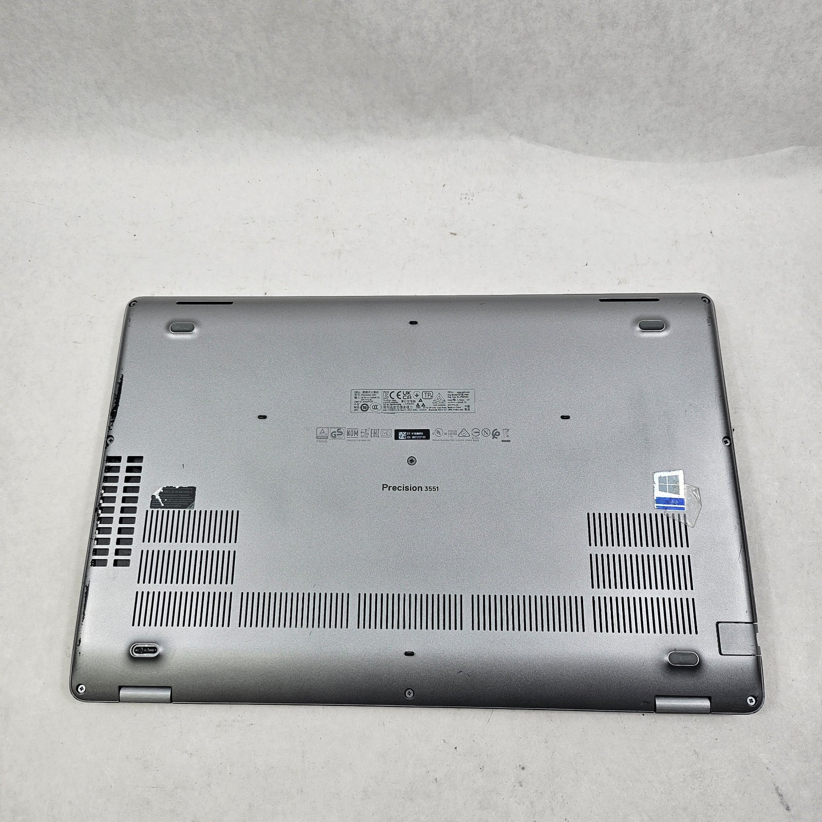 Dell Precision 3551 15.6 FHD Core i7-10750H 2.60GHz 16GB 512GB SSD Quadro P620