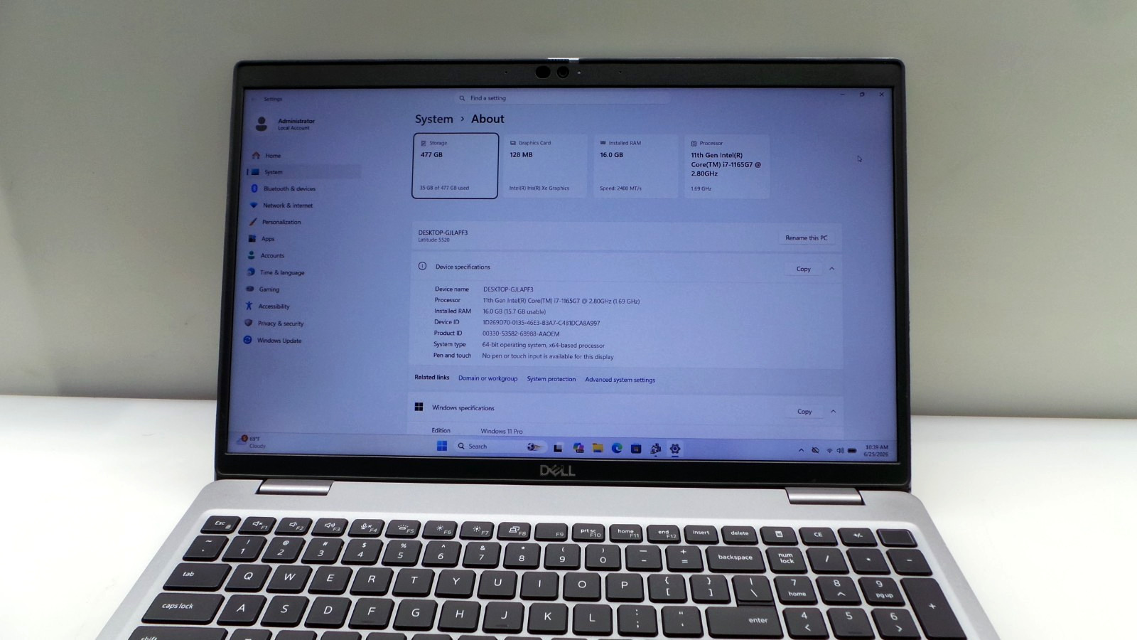 Dell Latitude 5520 15.6″ | i7-1165G7 2.80GHz | 16GB RAM 512GB NVMe | WIN 11 PRO