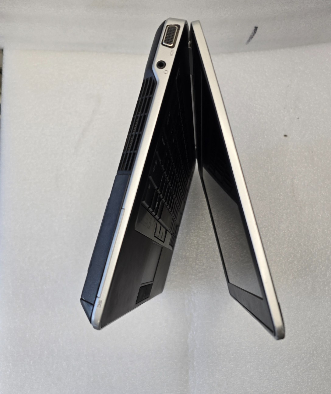 Dell Latitude E6330 i5-3380 2.9GHz 8GB RAM 320GB Win 10 (No batt,No Ac Adapter)