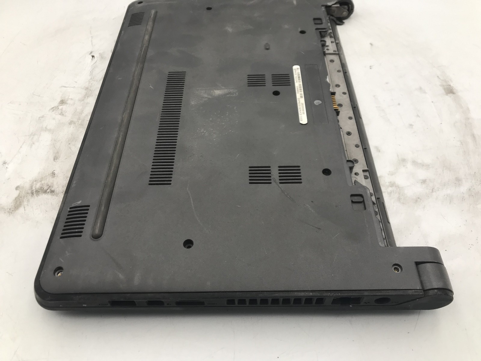 DELL LATITUDE 3340 -BOOTS TO BIOS- INTEL CELERON 2957U – NO RAM – READ DESC – BB