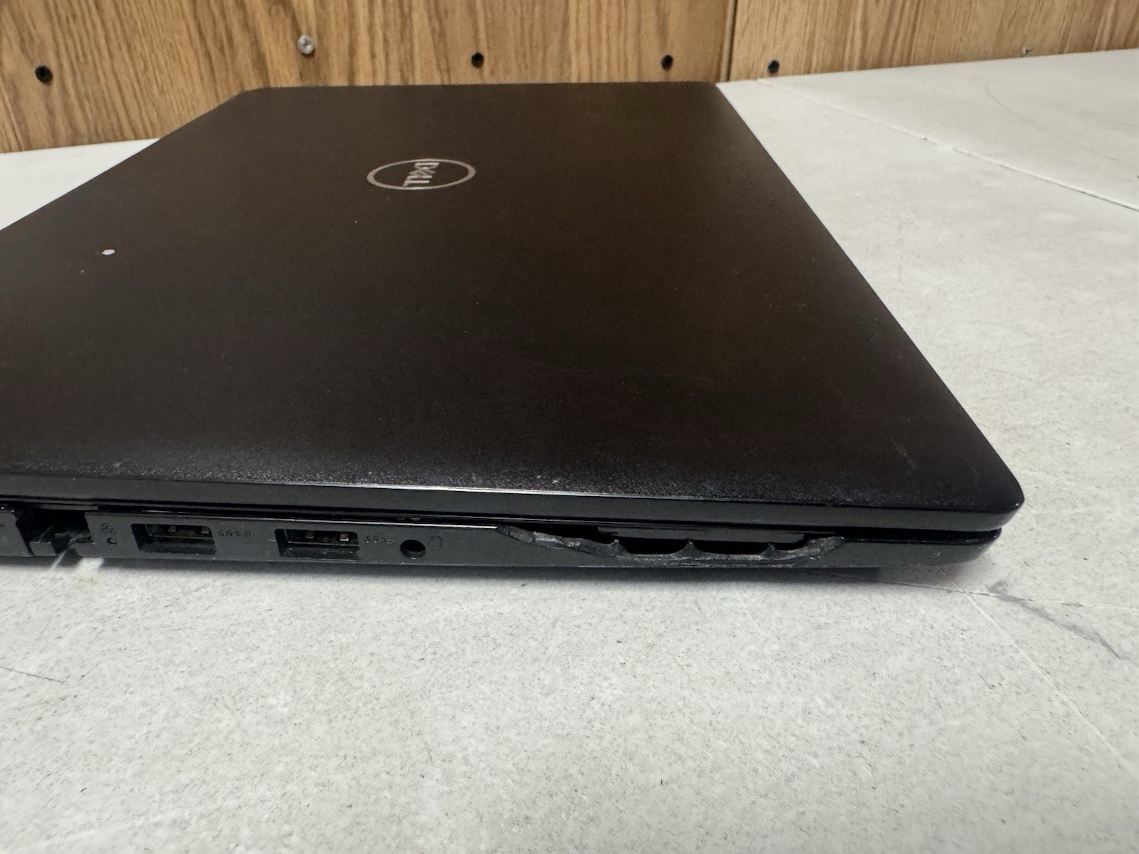 Dell Latitude 3400 i5-8th Gen | Screen White Spots | No RAM/SSD | For Parts