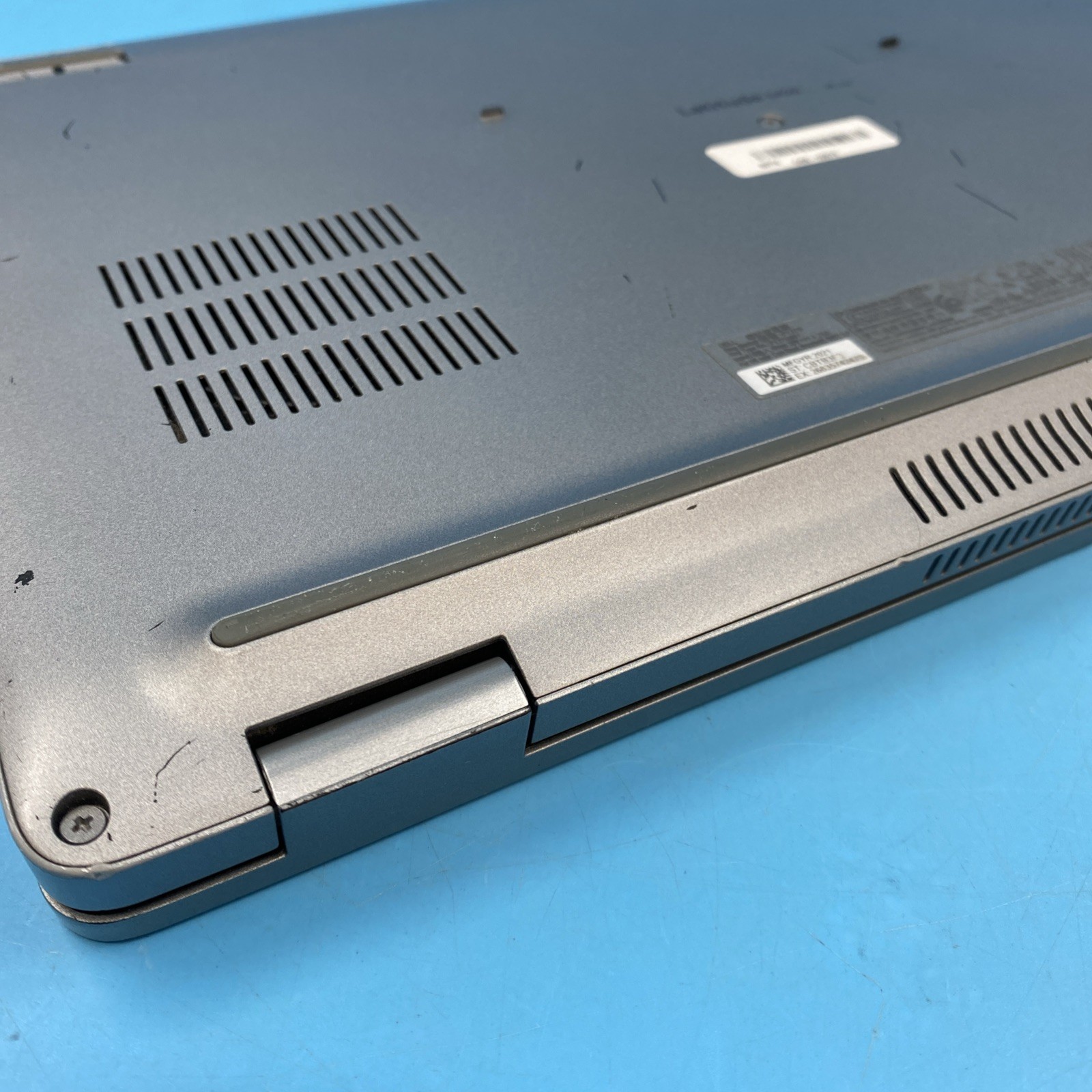 Dell Latitude 5420 | i5-1135G7 | 8GB RAM | 256GB SSD | NO OS | 51% BATT