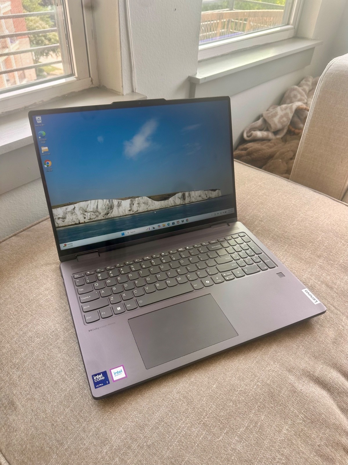 Lenovo Yoga 7 2-in-1 16 16IML9 Touchscreen Laptop Intel Ultra 5 125U 16GB 512G