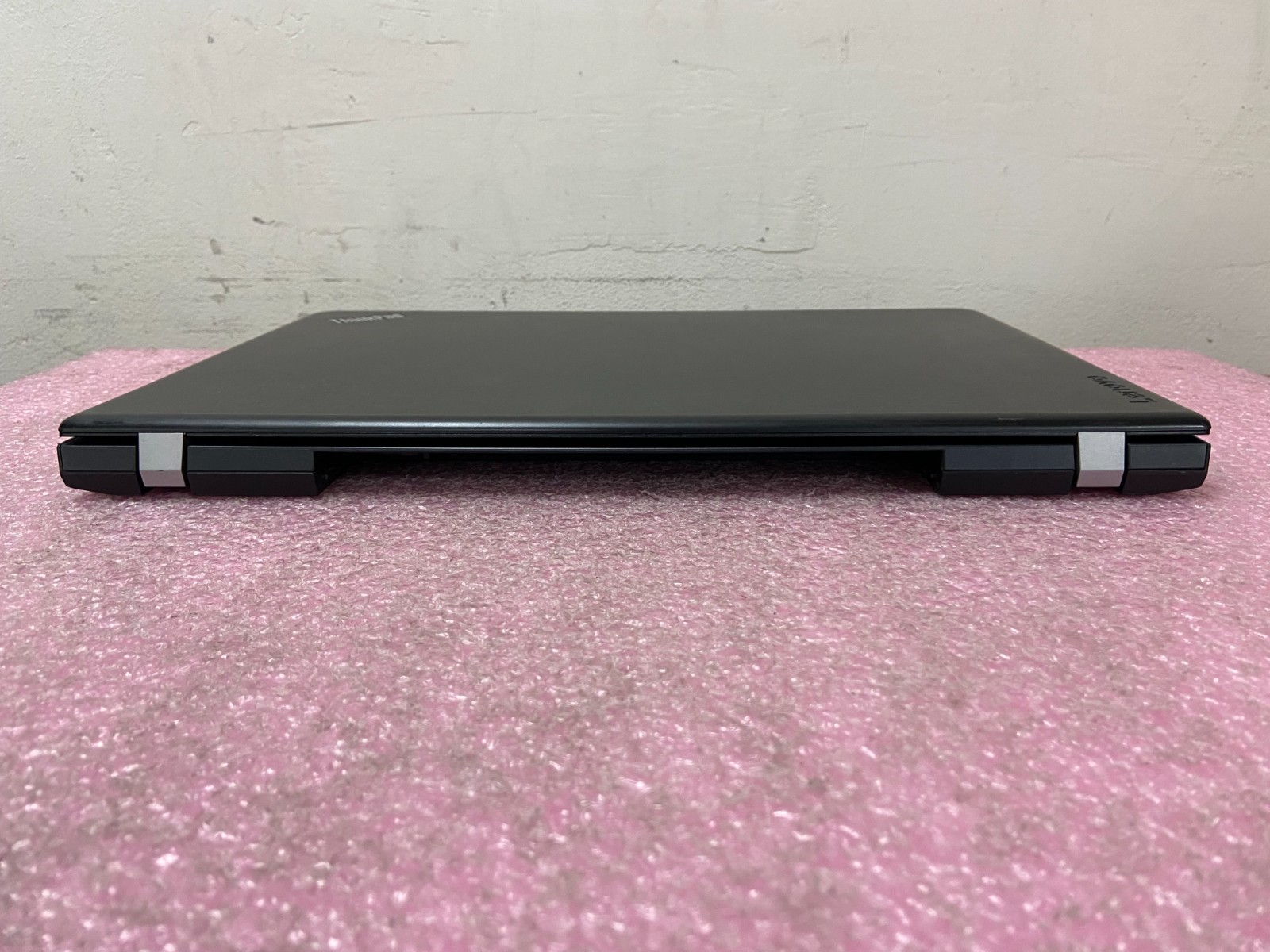 Lenovo ThinkPad E570 15.6″ i5-7200U@2.5GHz 4GB RAM No OS/HD *BIOS/Read* | LP481