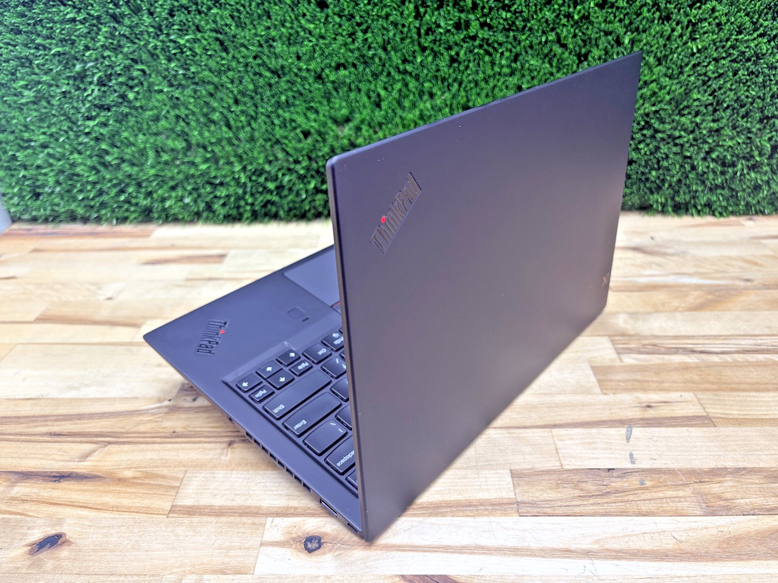 Lenovo ThinkPad x1 Carbon Gen 6 Core i7-8th Gen 1.90GHz 16GB RAM 256GB SSD W11P*