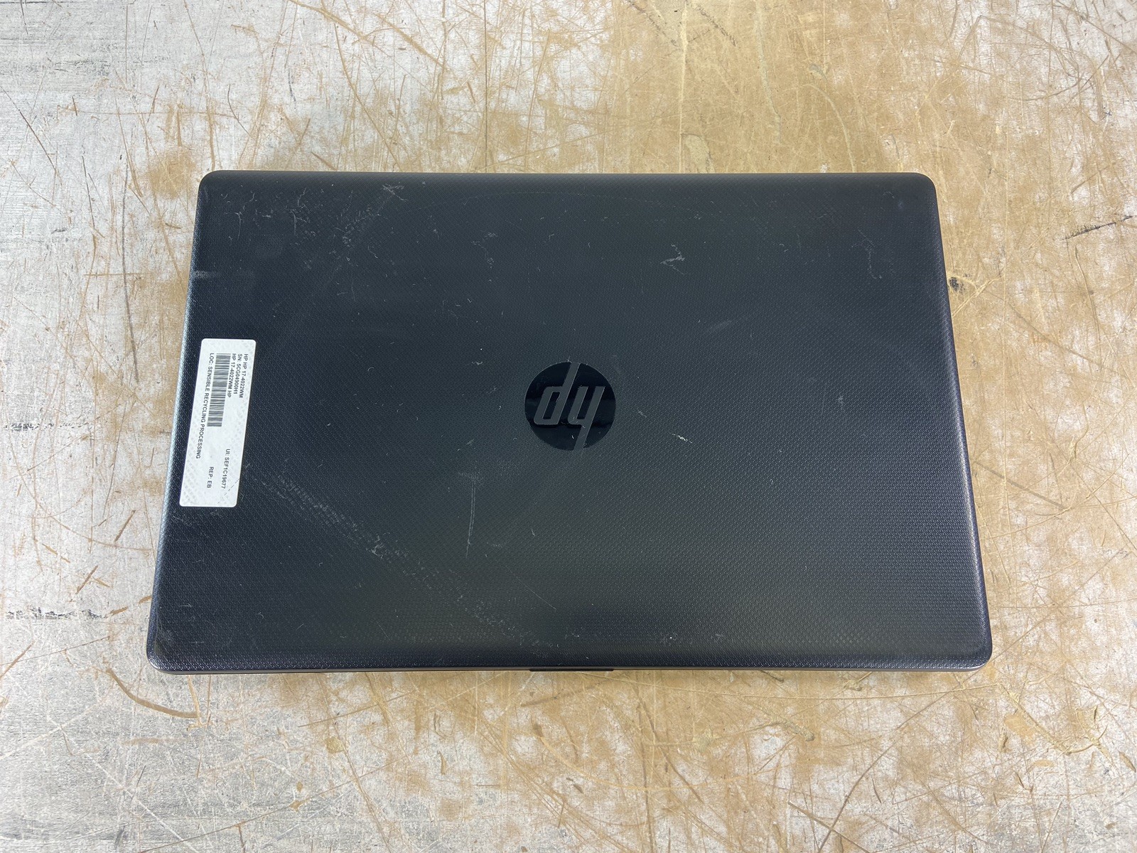 HP 17-BY3635CL i3-1005G1 @ 1.20GHz, 4GB RAM, NO HDD/OS