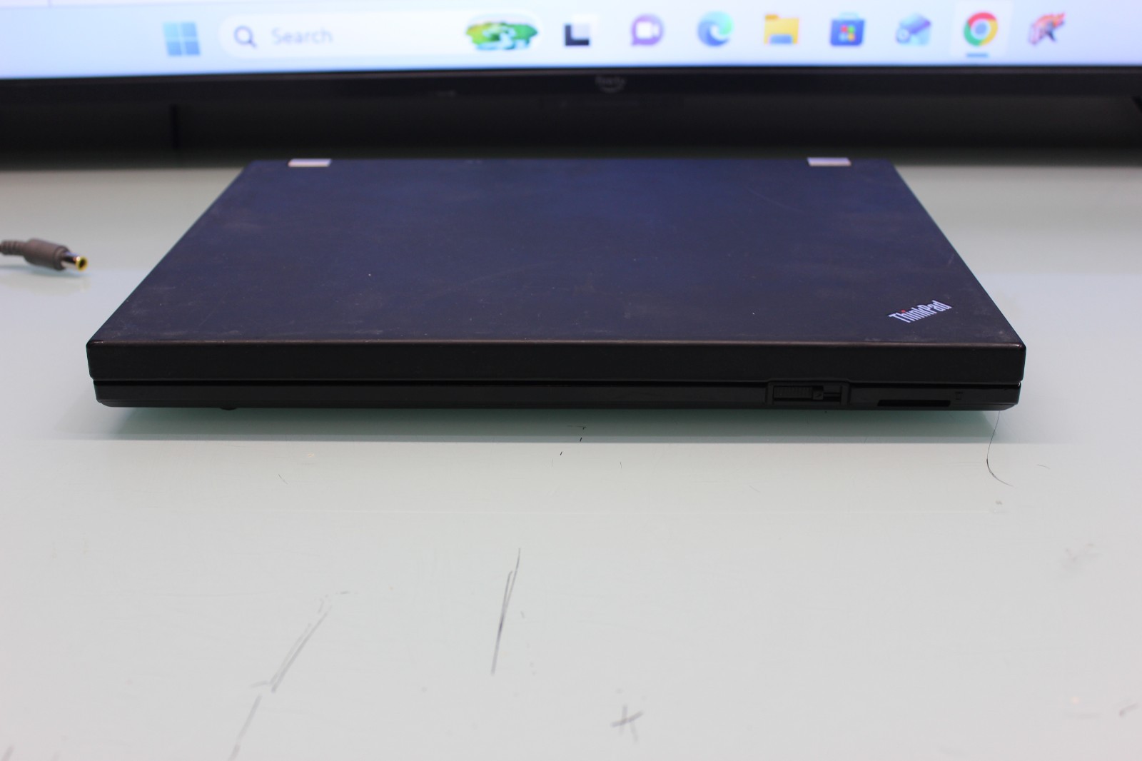 #56 LENOVO THINKPAD T410 14″ LAPTOP INTEL i5 M560@2.67GHz 3GB 150GB HD WINDOW XP