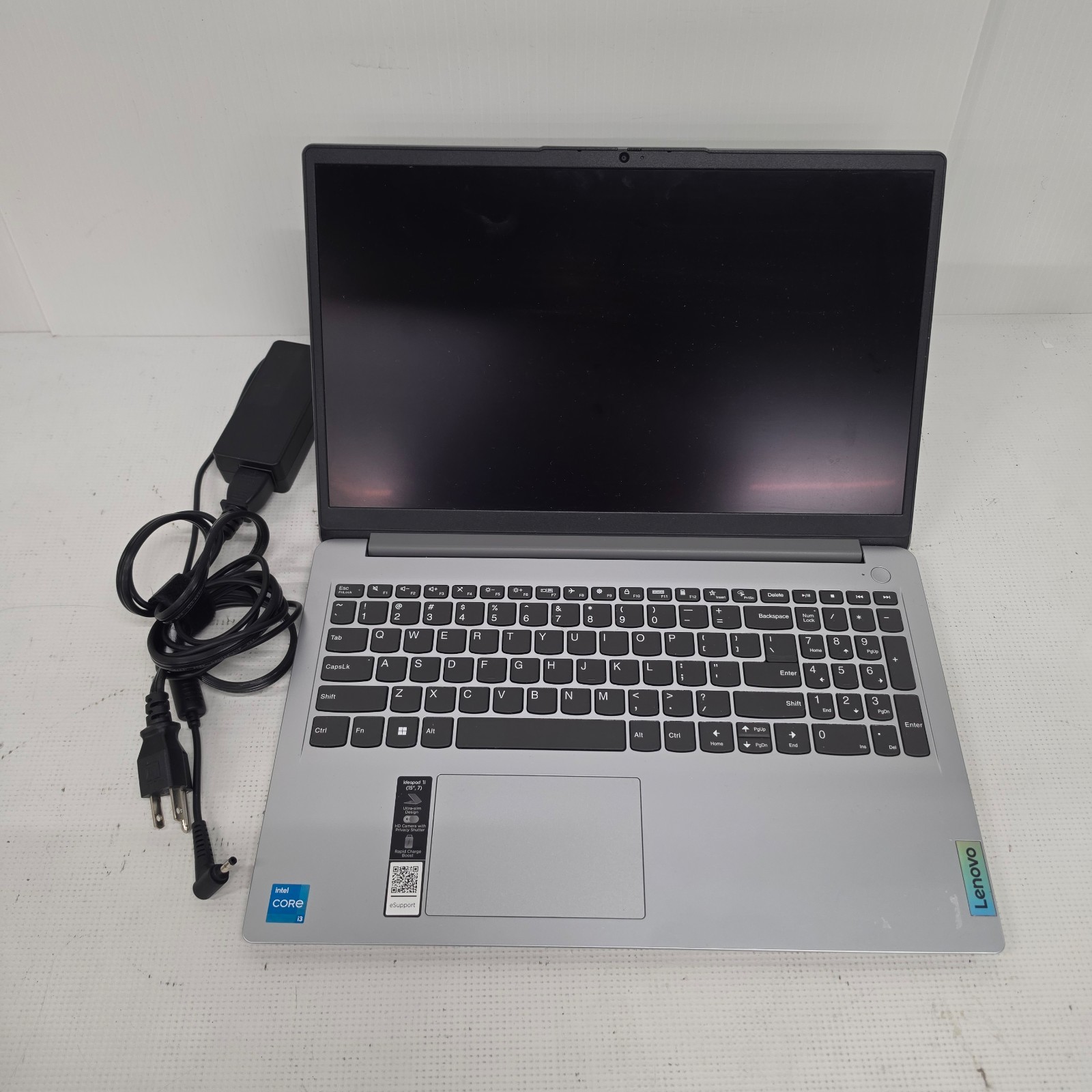 Lenovo Ideapad 1 15iau7 Win11H 15.6″ Touch Laptop 256GB SSD 1.2Ghz i3-1215u