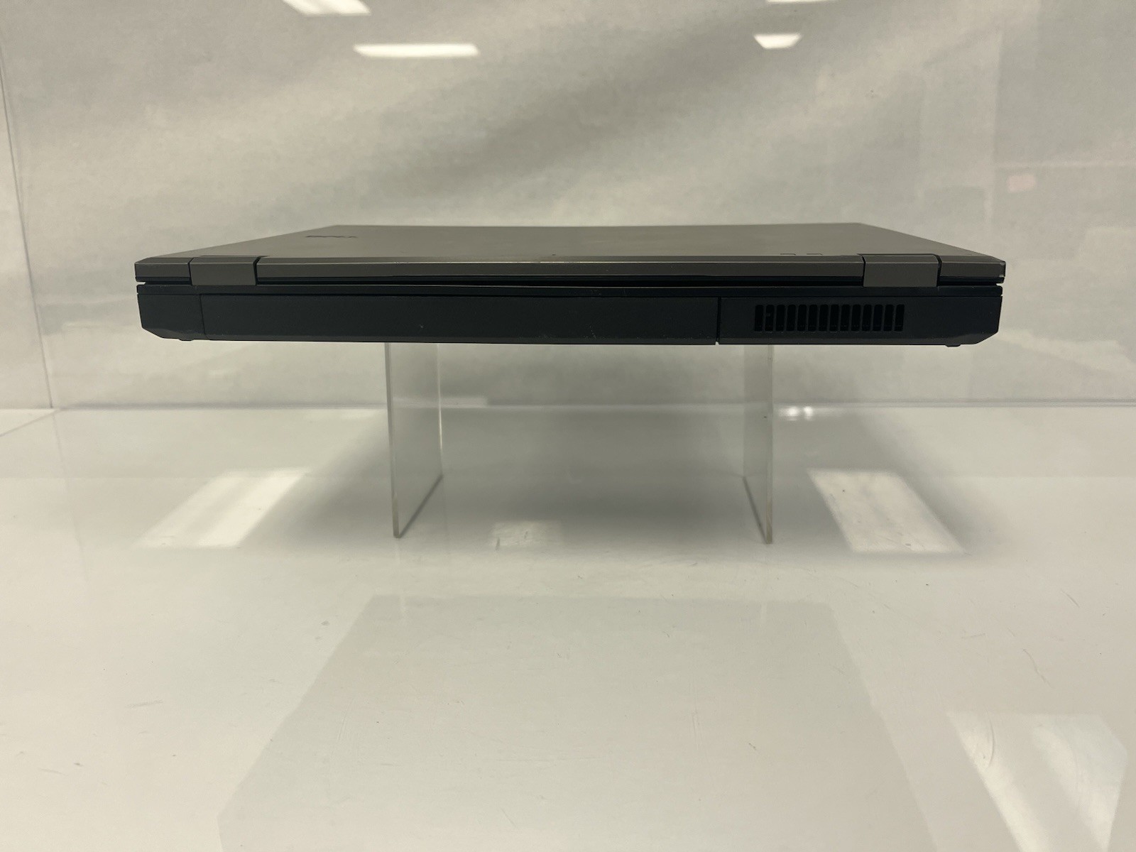 Dell Latitude E5410 i5 M 520 2.40GHz 4GB RAM 160GB HDD NO OS #2