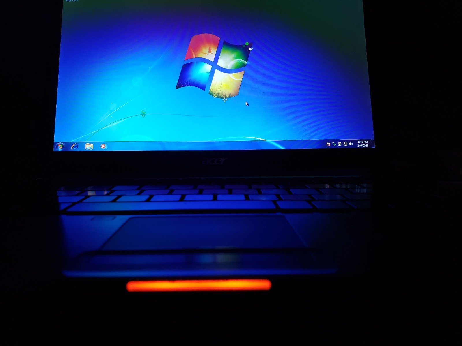 Acer Aspire 4810T-8480 14″ – Intel Core 2 U3500 @ 1.40GHz – TESTED – WORKING