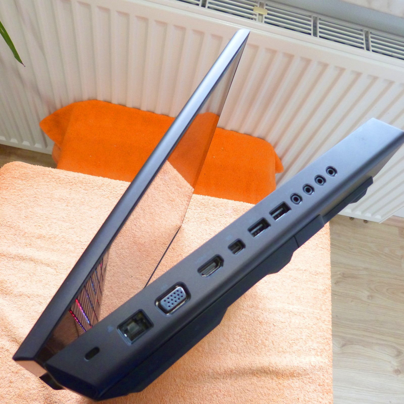 Alienware M18x R2 HIGH END FULLHD I 2TB SSD Windows 11 l 16GB RAM NEW l Core i7