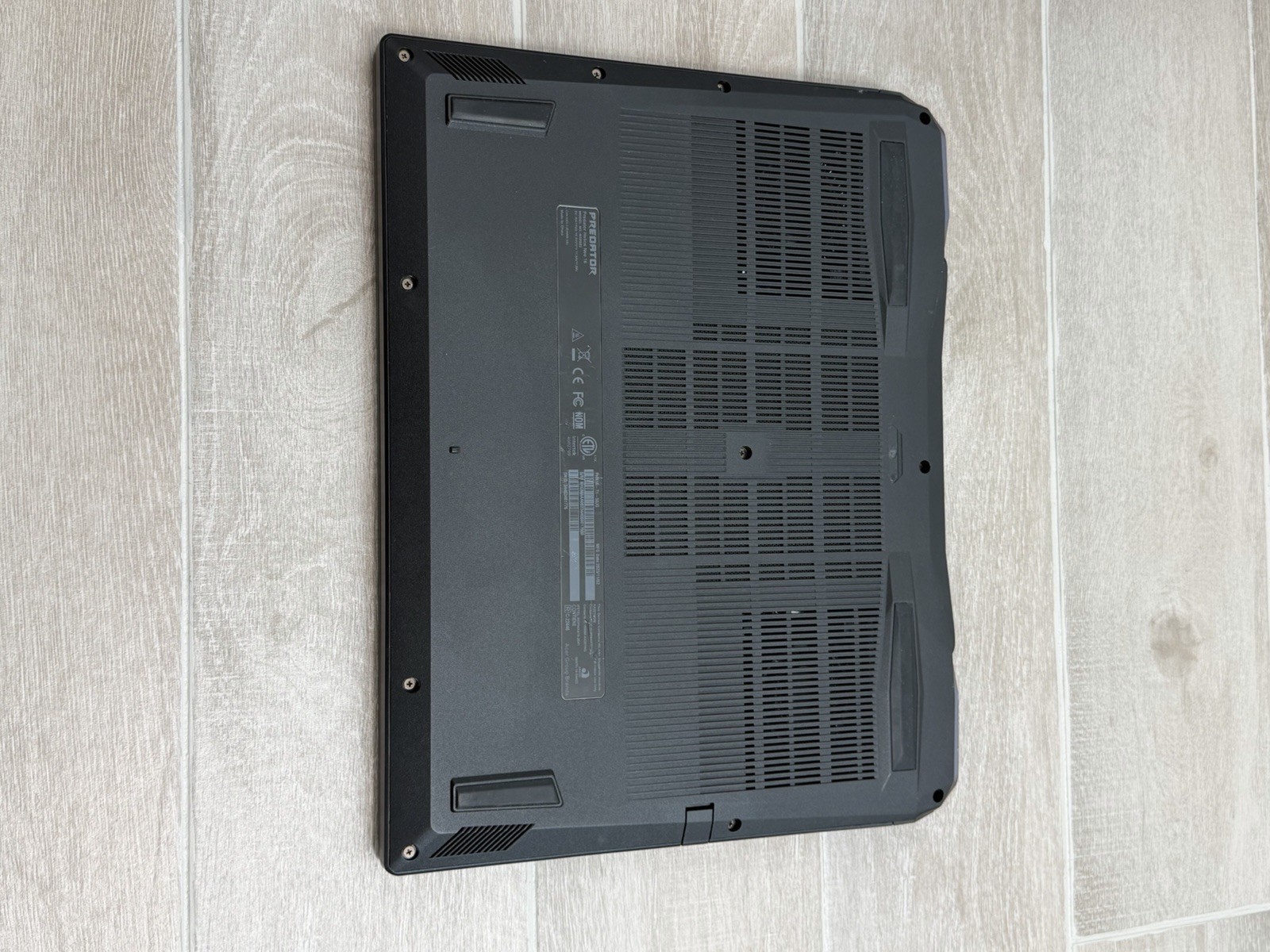 Predator Helios NEO 16 Core i5-13500HX GeForce RTX 4050 16GB RAM 512GB NVMe SSD