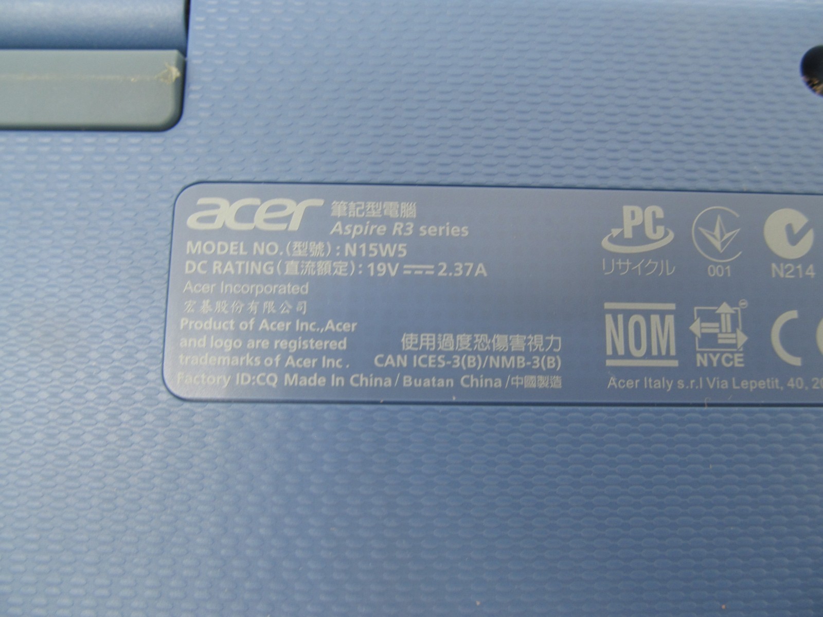 Acer Aspire R 11 R3-131T-P7HA 11.6″ Signature Edition Laptop, Windows 10