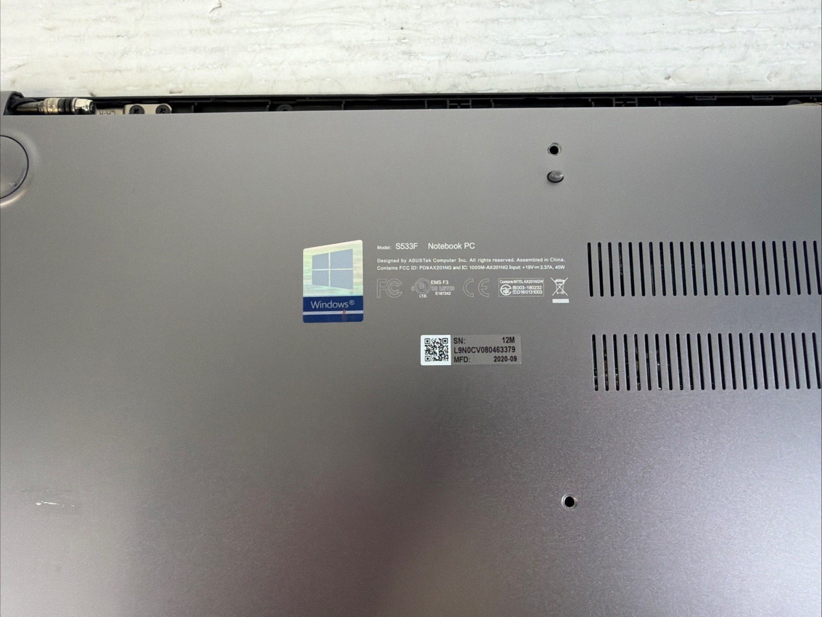 ASUS VivoBook S533F Intel Core i5-10210U 1.6GHz 8GB RAM No SSD/OS/Battery -Works