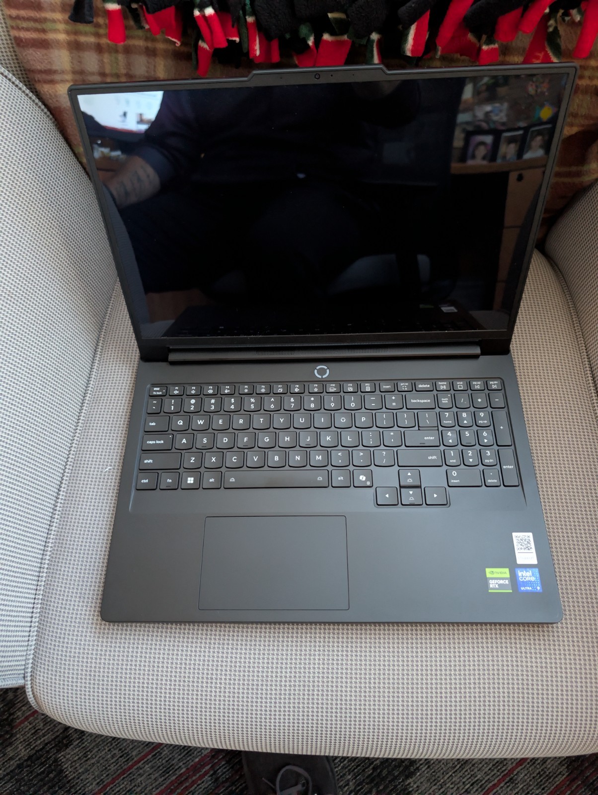 Lenovo Legion Pro 7i Gen 10 OLED Ultra 9 275HX RTX5090 64GB 2TB Gaming Laptop