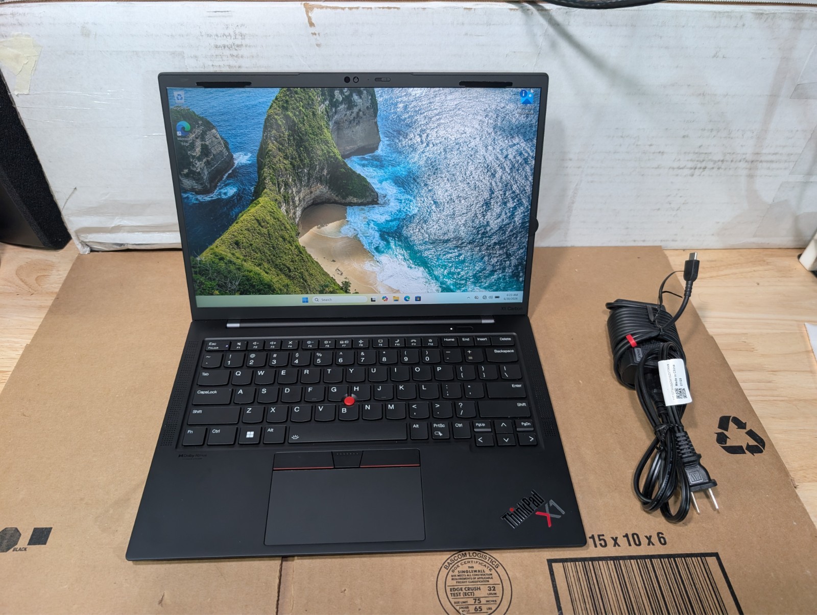 Lenovo ThinkPad X1 Carbon Gen 10 | 14″ Touch | i7-1265U | 16GB RAM | 1TB SSD