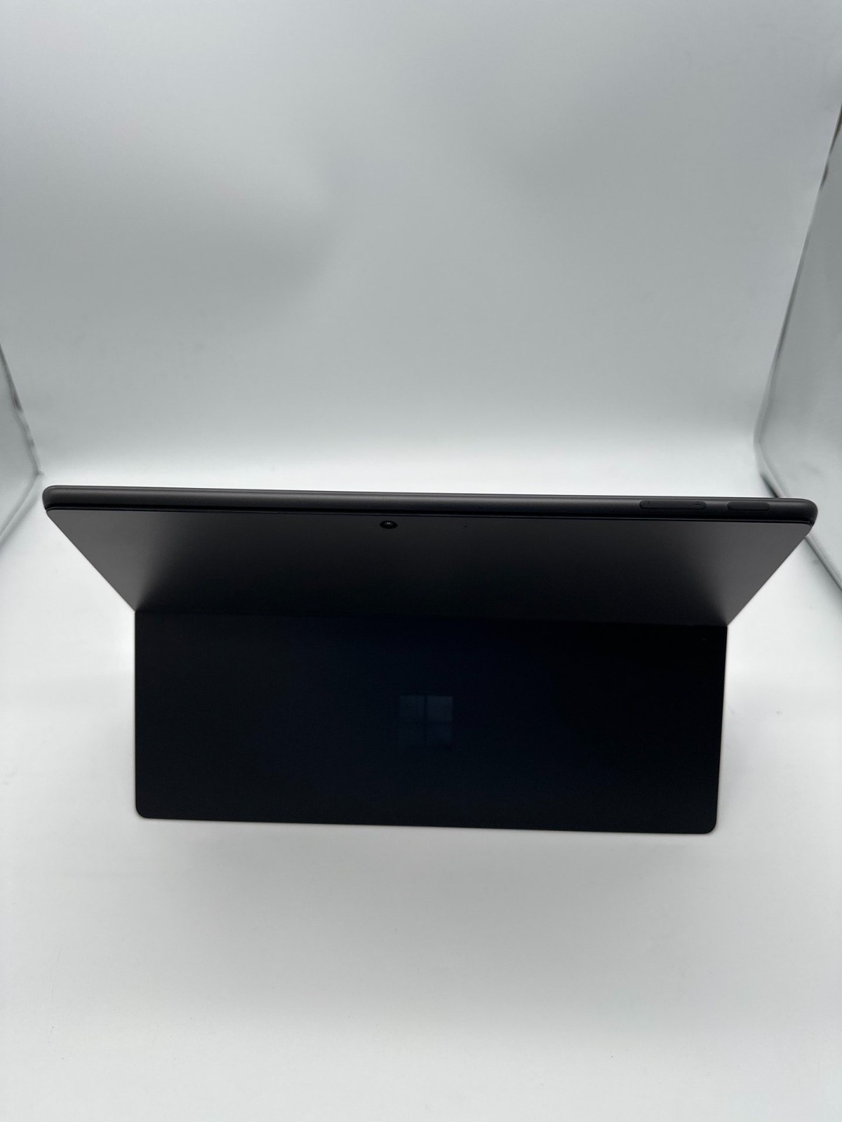 Microsoft Surface Pro 11 13″ Snapdragon X Elite 16GB 256GB SSD Win11 Pro Black