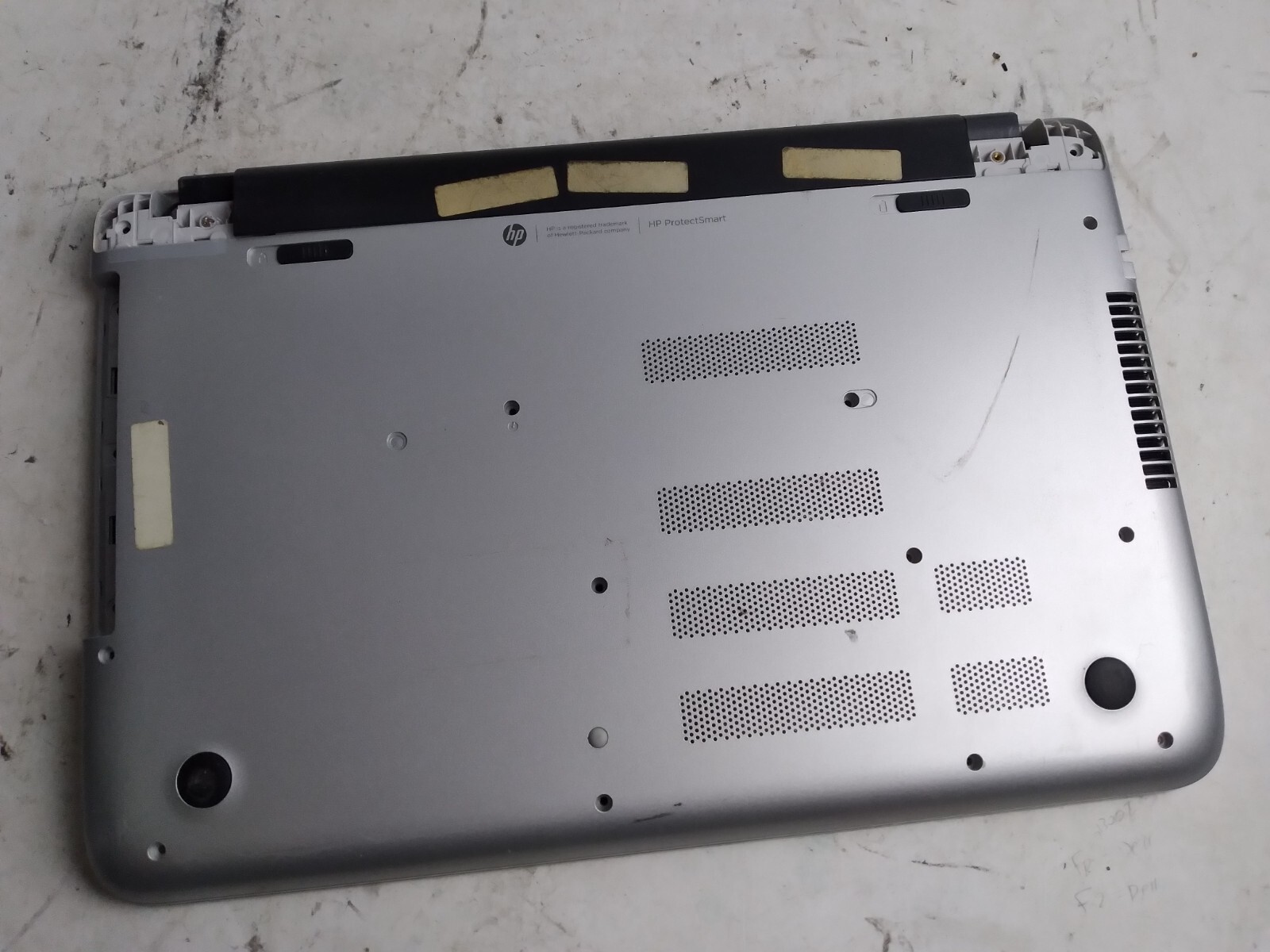 HP Pavilion 15 w/i5-4210U, 8GB RAM, 500GB HDD, 15.6″ Laptop for Parts/Repair