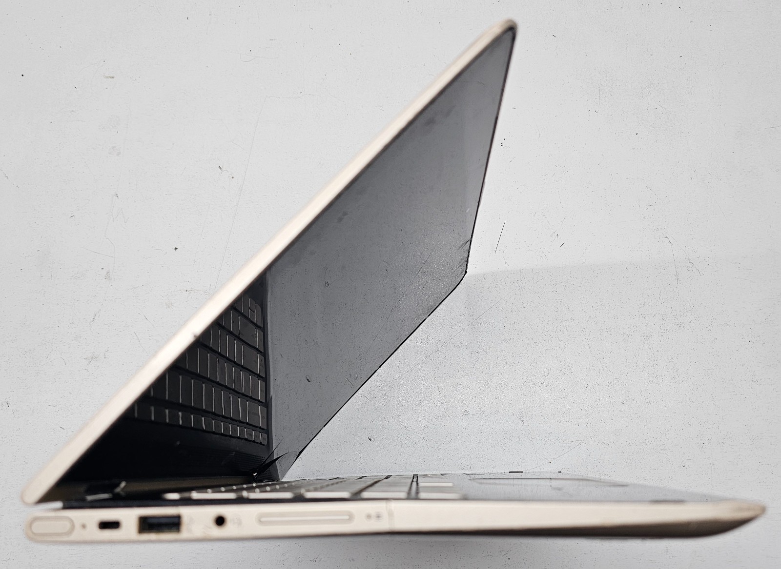 HP Pavilion x360 m3-u103dx Laptop Intel Core i5-7200U 4GB Ram NO HD/OS (FL)