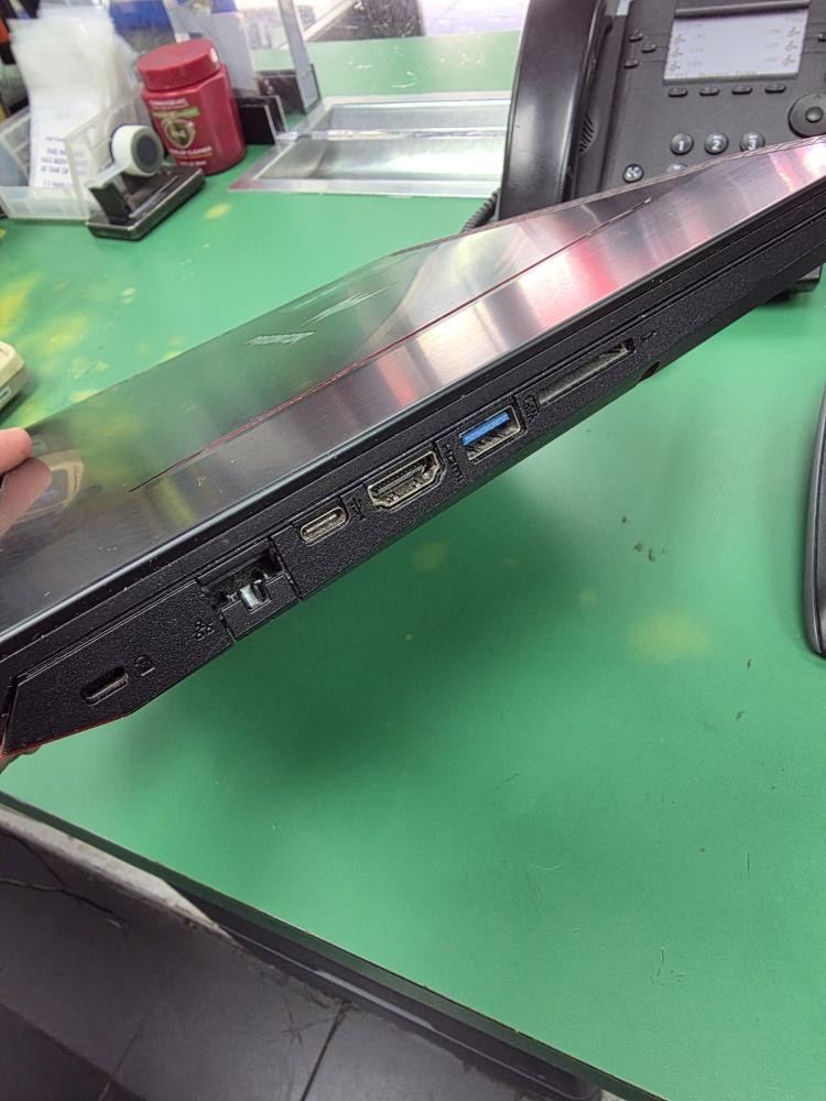 ACER PREDATOR HELIOS 300 N17C1 (E13007101)
