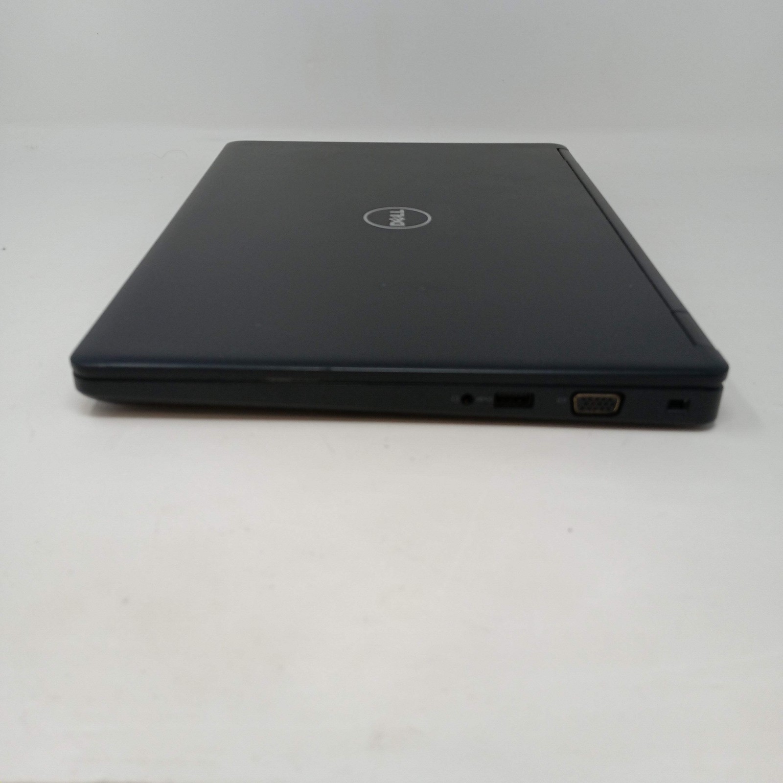 Broken Dell Latitude 5480 3000 14″ i5-7440HQ 4GB RAM 60GB SSD/ Missing Key