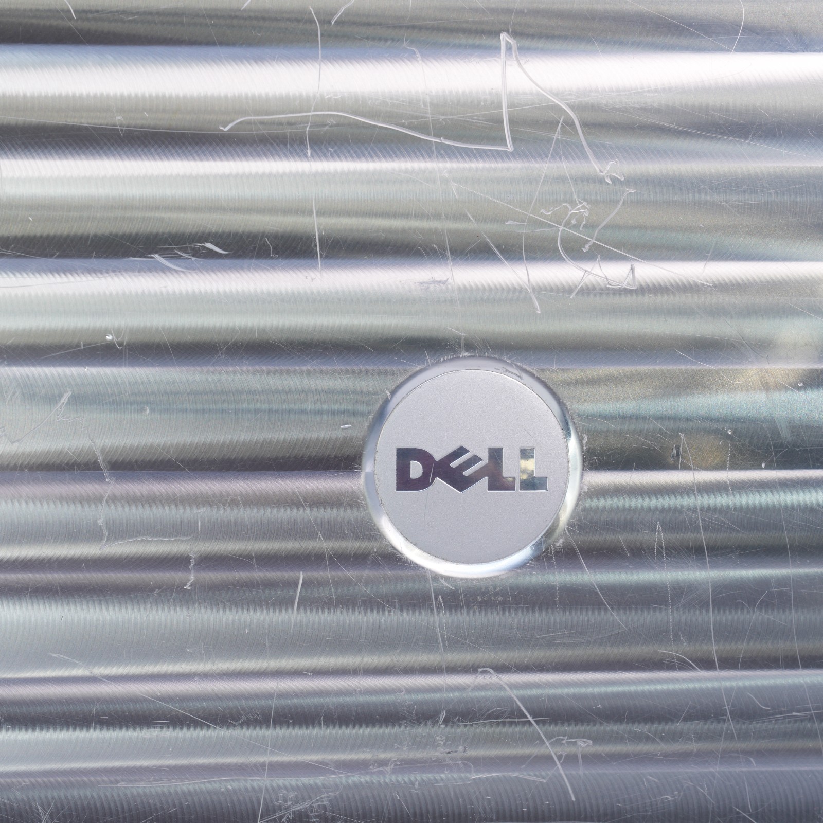 Dell XPS M170 17″ Pentium M, 1 GB RAM, NO HARD DRIVE NVIDIA 7800 T12-D17
