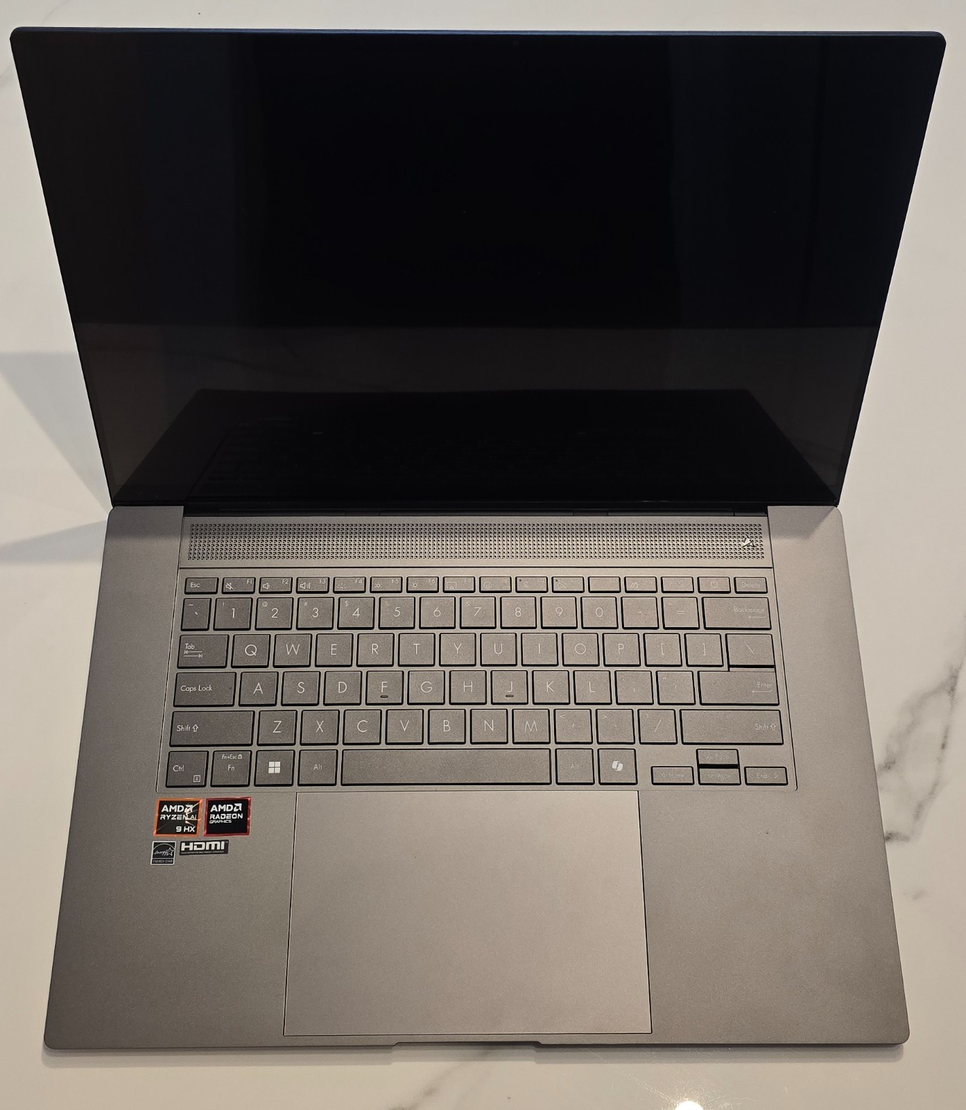 ASUS – Zenbook S 16 16” 3K OLED Touch Screen – AMD Ryzen AI 9 365 – 24GB – 1TB