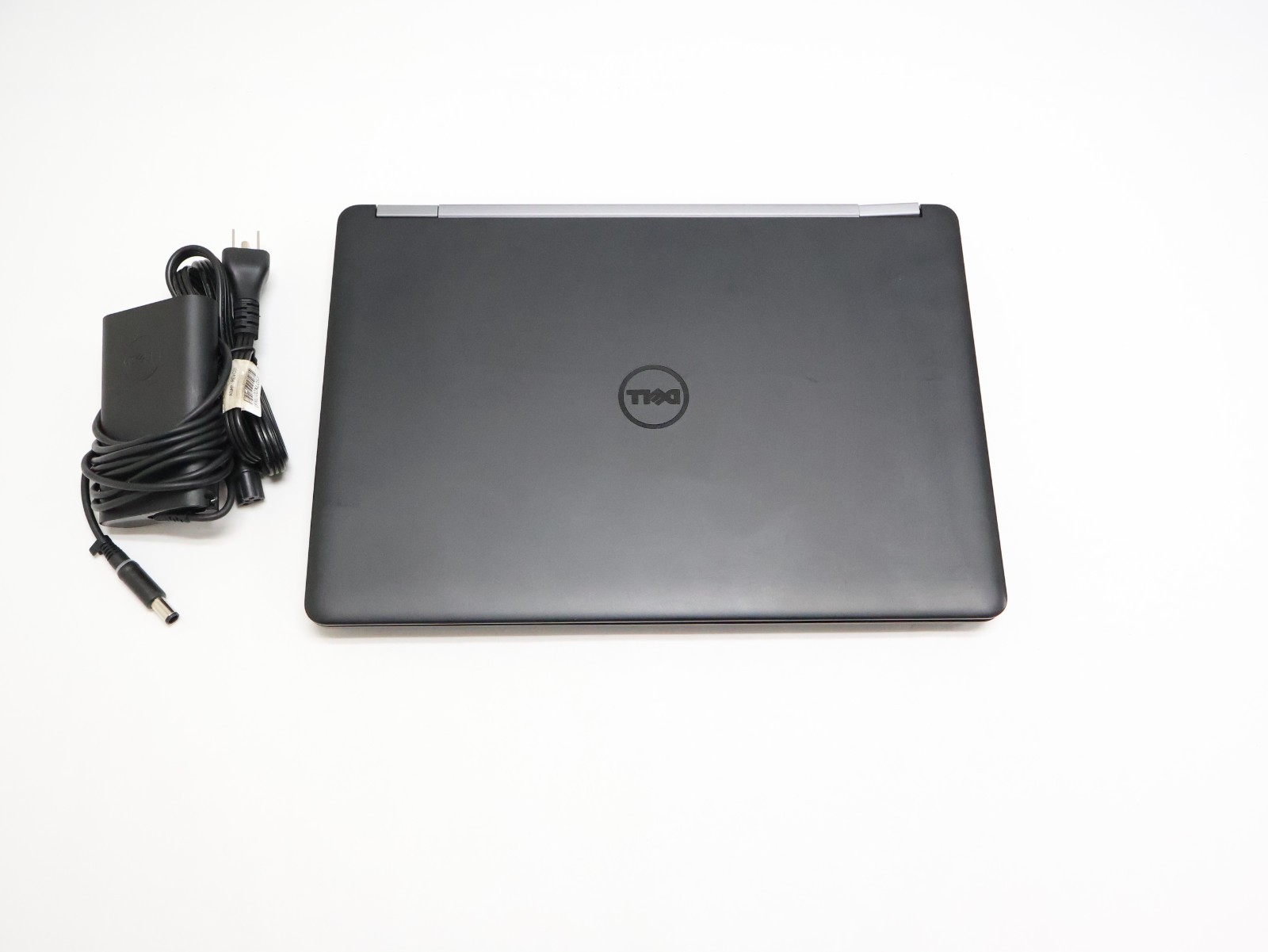DELL Latitude E5470 14″ i5-6440HQ 2.6GHz 16GB 240GB SSD AMD R7 M360 W11 Pro