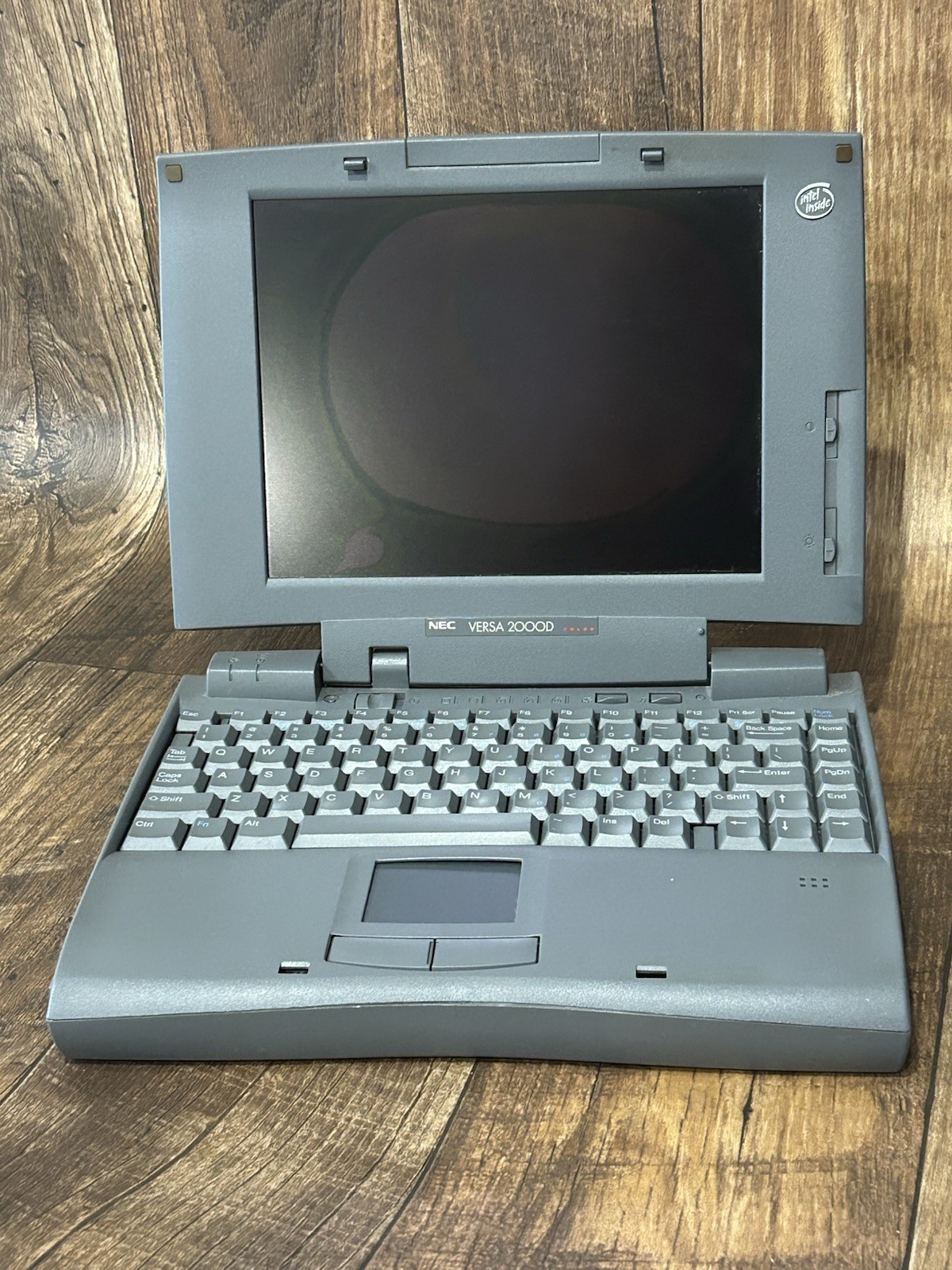NEC Versa 2000D Laptop For Parts As Is PC-6010-41301W Not Y2K Ready Sticker