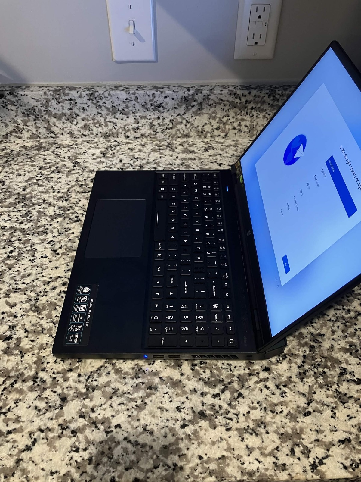 Predator Helios 16 Laptop – i7 13700HX – 4060 – 32GB DDR5 – Windows 11 – 1TB SSD