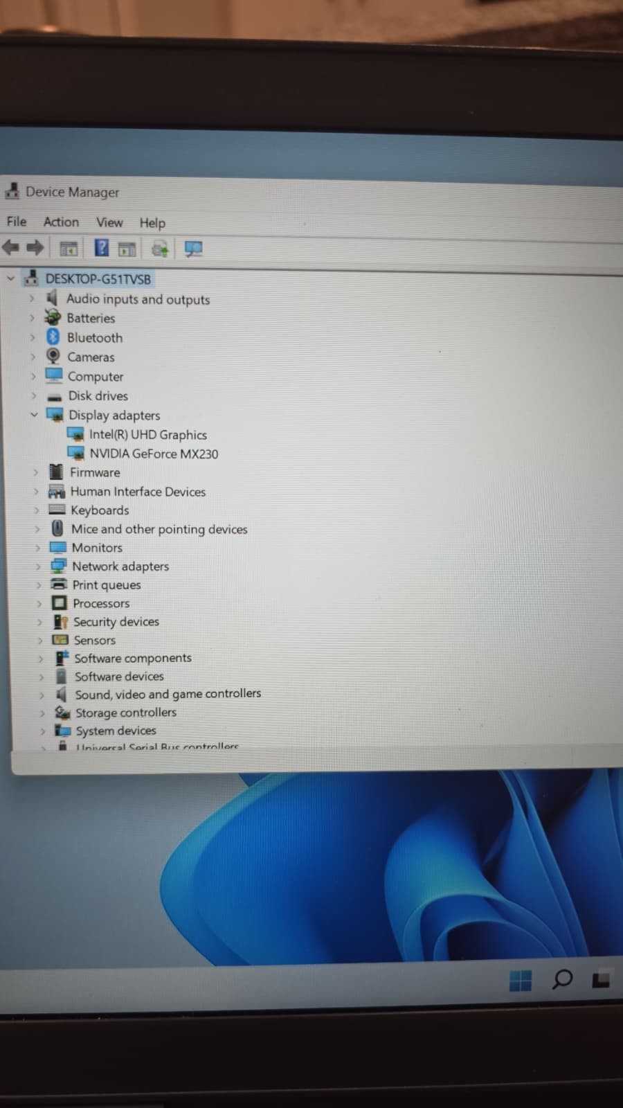 Dell Latitude 3510 15.6″ FHD i7-10510U 16GB RAM 256GB SSD MX230 Win 11 Pro