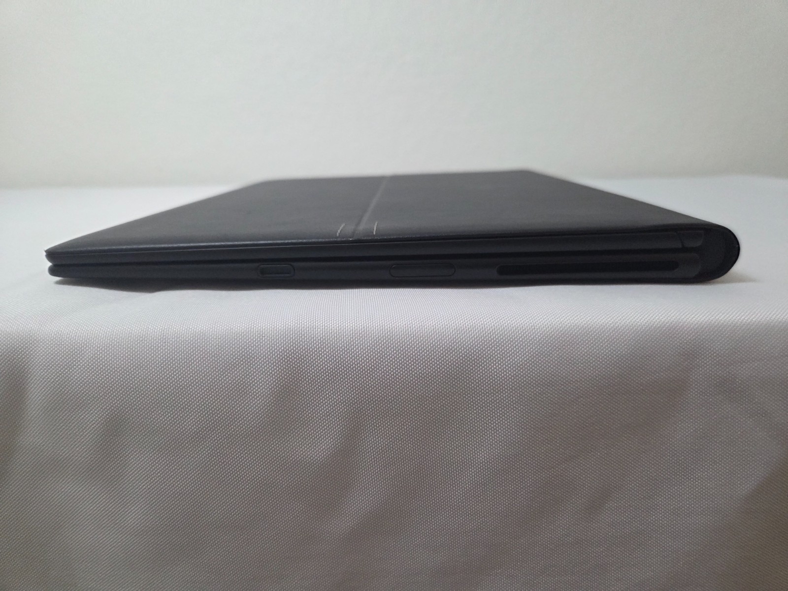 HP Dragonfly Folio G3 2-in-1 13.5″ – Intel Core i7-1265U, 16GB RAM, 512GB SSD