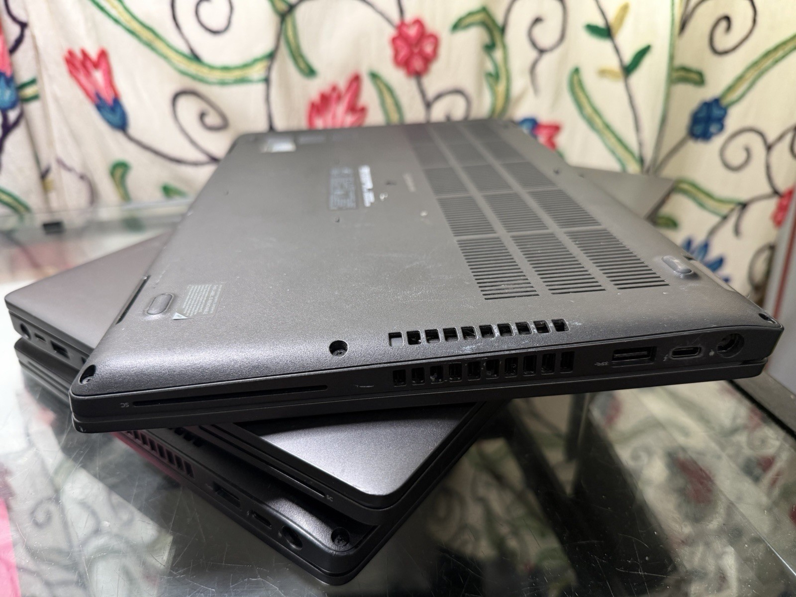 LOT OF 3 Dell Latitude 5400 14″ (i7-8665u 1.90GHz – 16GB RAM – 512GB SSD)