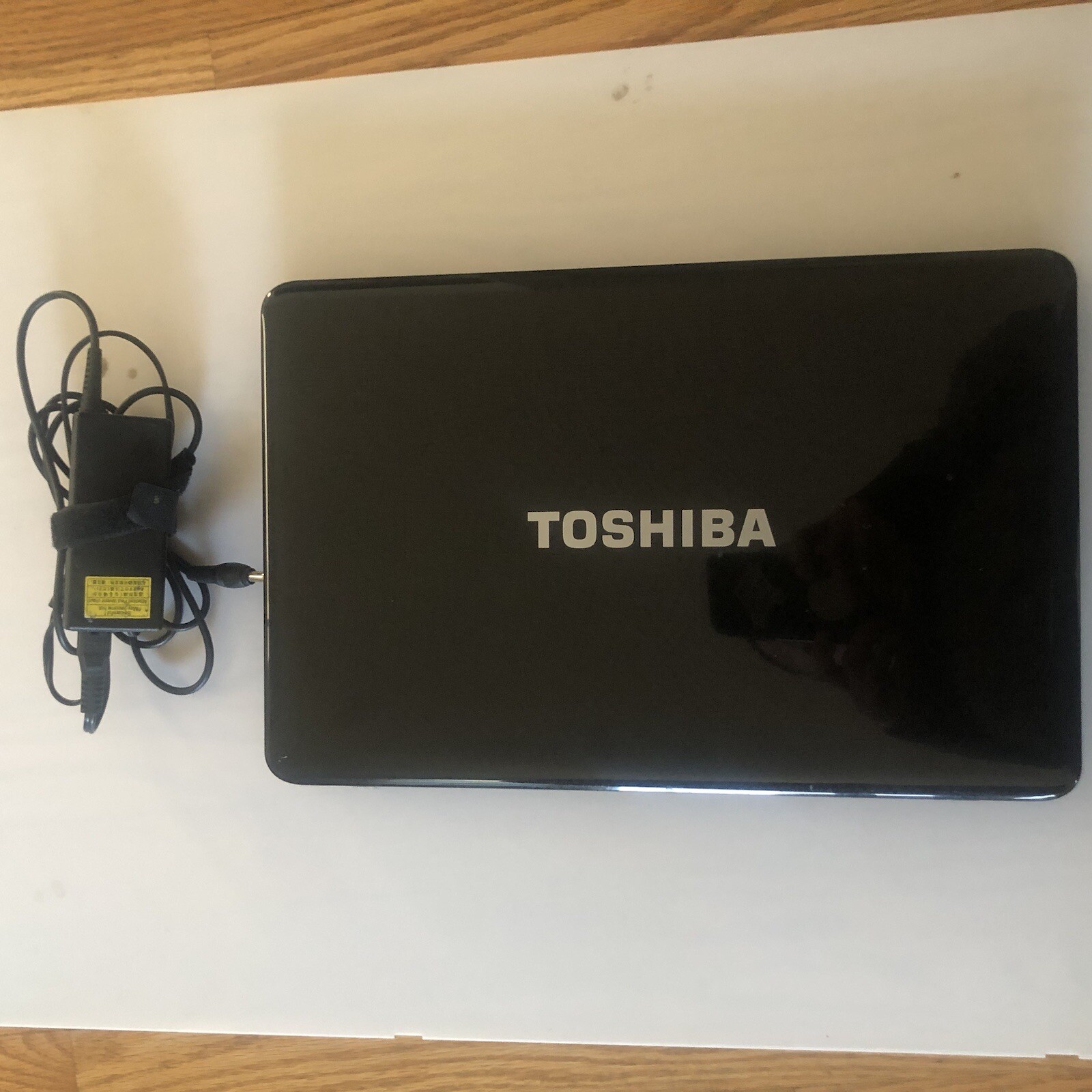 Toshiba L655-S5105 INTEL i3-M370 CPU | 8GB RAM 500gb HD WIN 10 HOME 15.6” + more