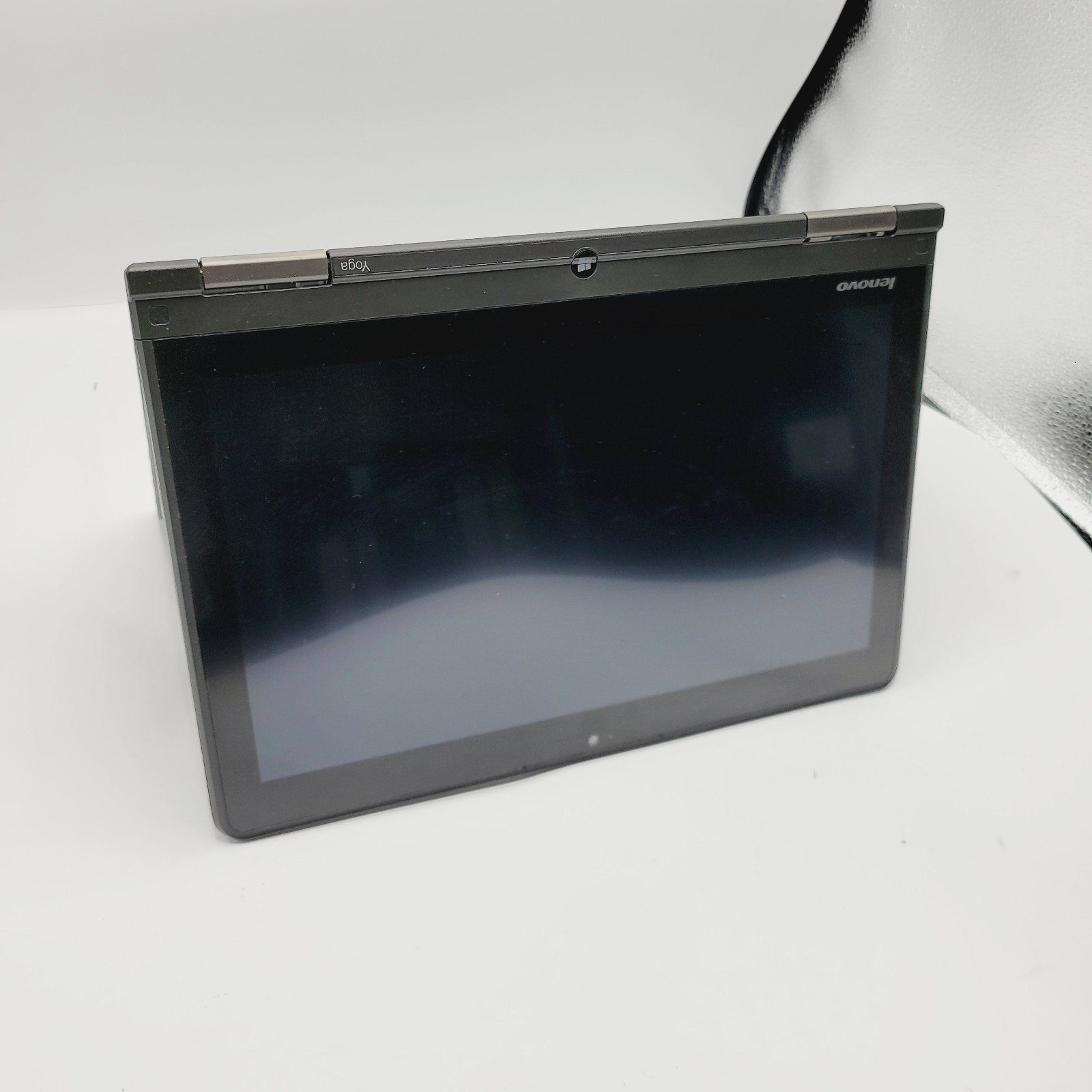 Lenovo ThinkPad Yoga Core i7-4600u 2.1GHz 8GB No HDD 13″ ***Boot to Bios