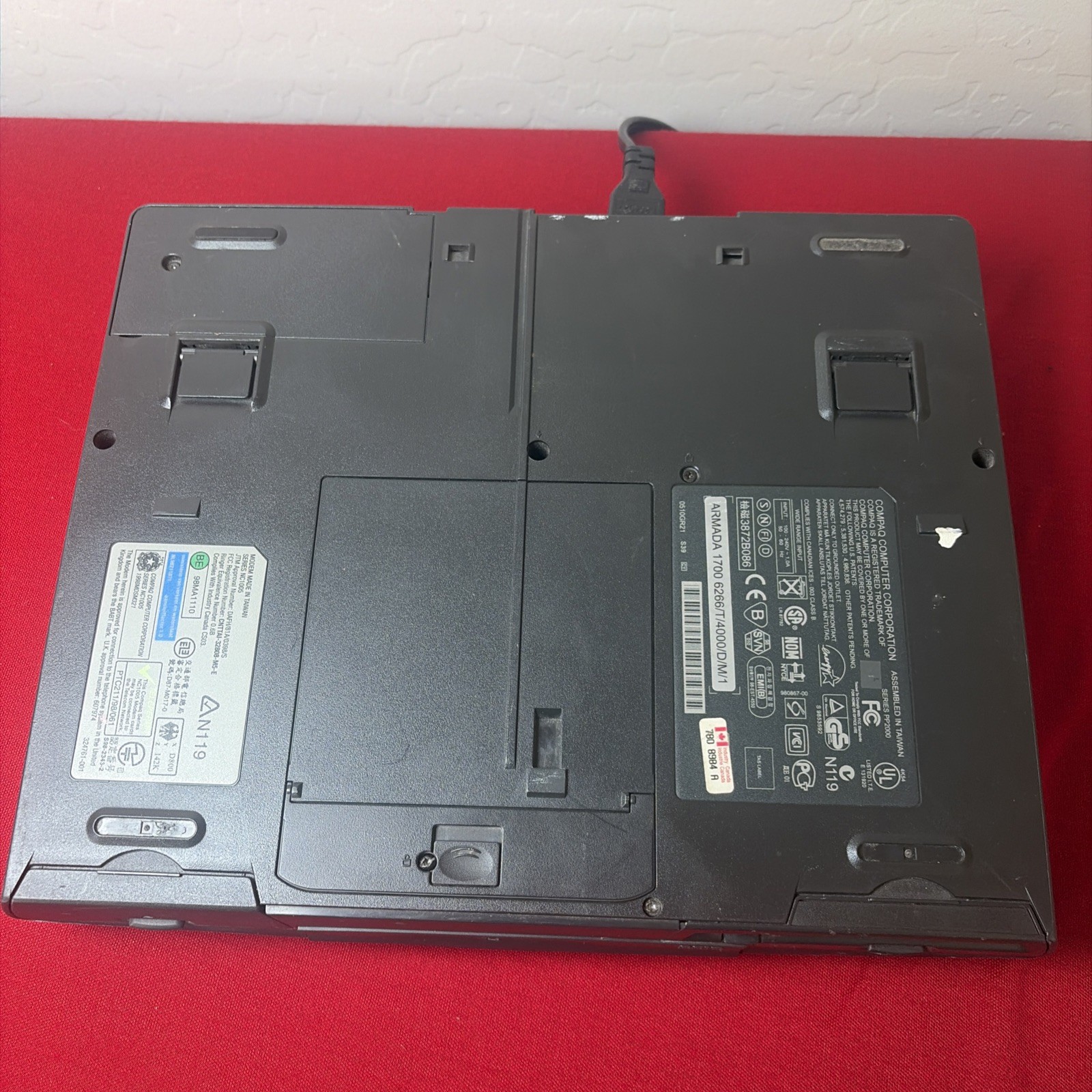 Compaq Armada 1700 Laptop Vintage Boots Power Cable HDD Floppy Caddy Battery