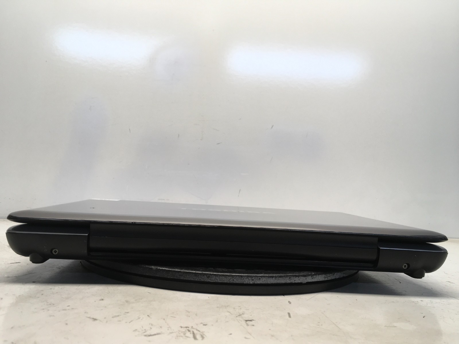 Toshiba Satellite L505-ES5015 Intel Pentium Dual-Core T4400 2.2GHz 4 GB NO HDD