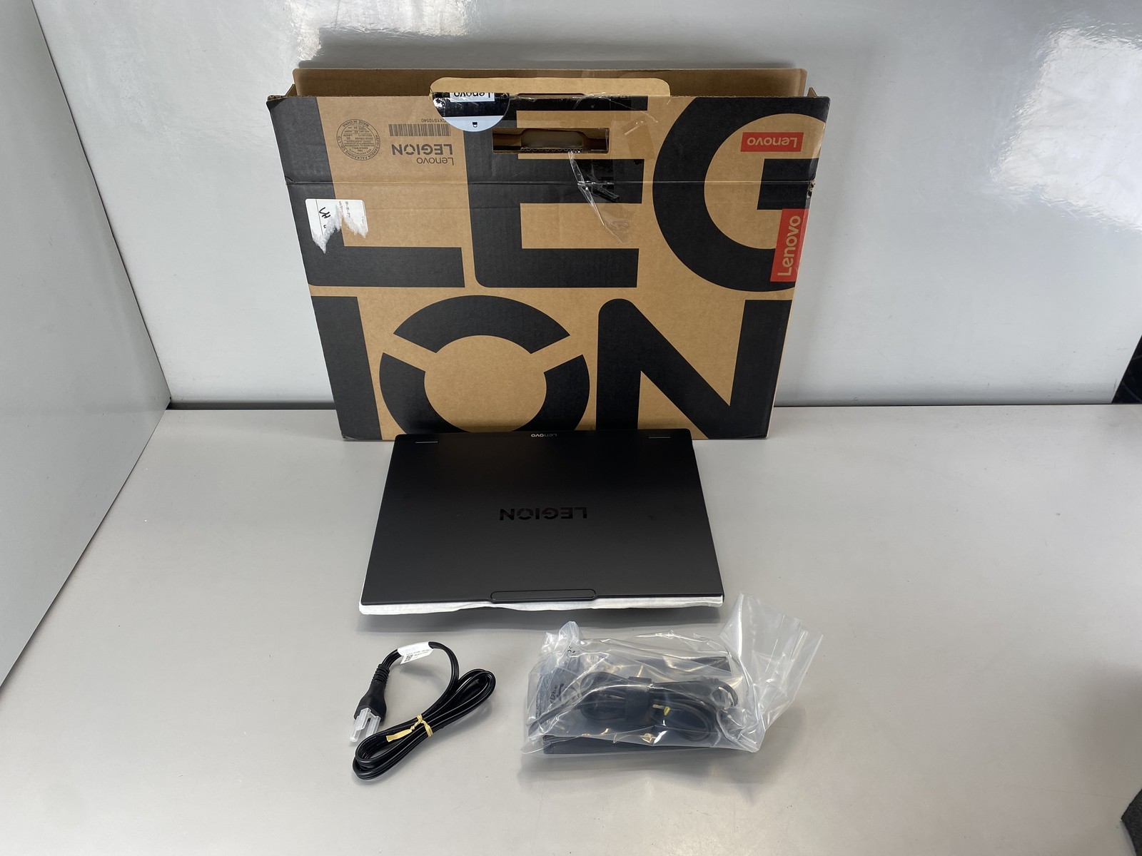 Lenovo Laptop Legion 5 15IAX10 15″ Intel Core Ultra 7 255HX 1TB RTX 5070